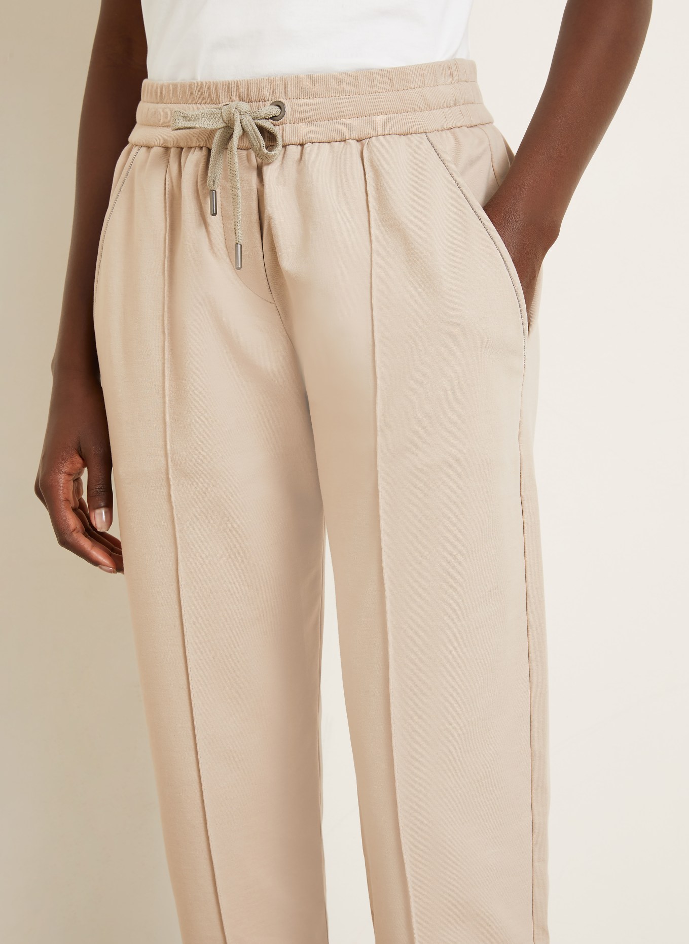 BRUNELLO CUCINELLI Hose im Joggingstil mit Schmucksteinen: HELLBRAUN