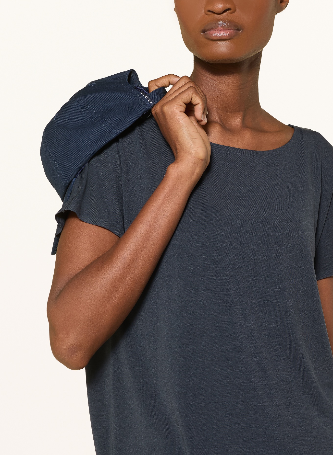 me°ru' T-shirt ELLENBROOK: DONKERBLAUW