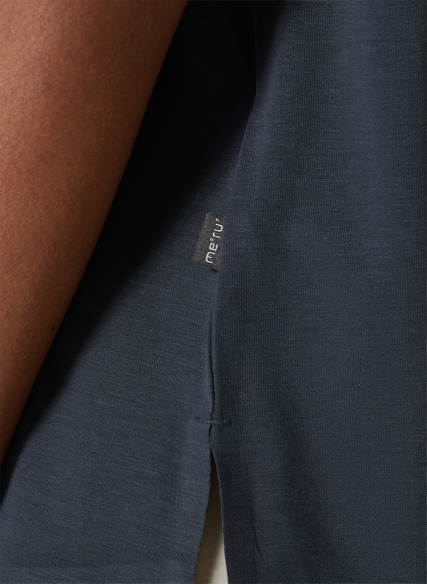 me°ru' T-shirt ELLENBROOK: DONKERBLAUW