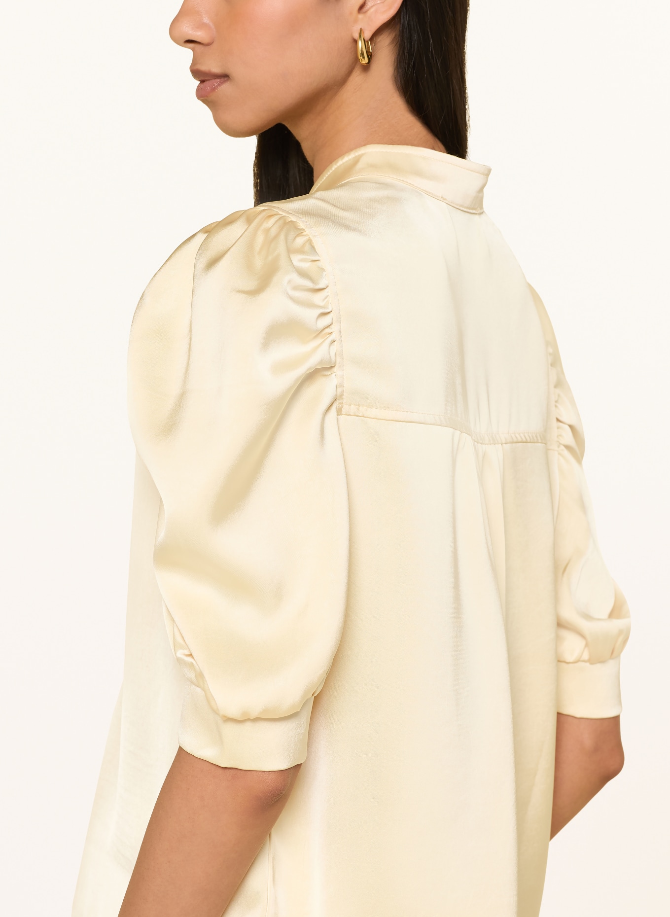 NEO NOIR Blusenshirt ROELLA aus Satin: HELLGELB