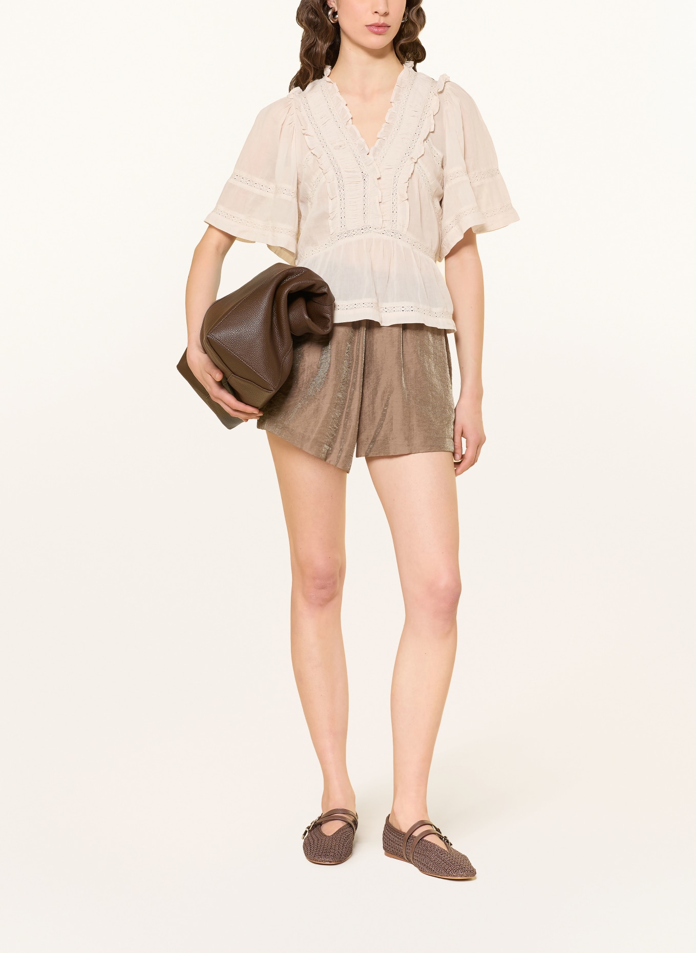 NEO NOIR Blusenshirt EVIENNE mit Rüschen: BEIGE