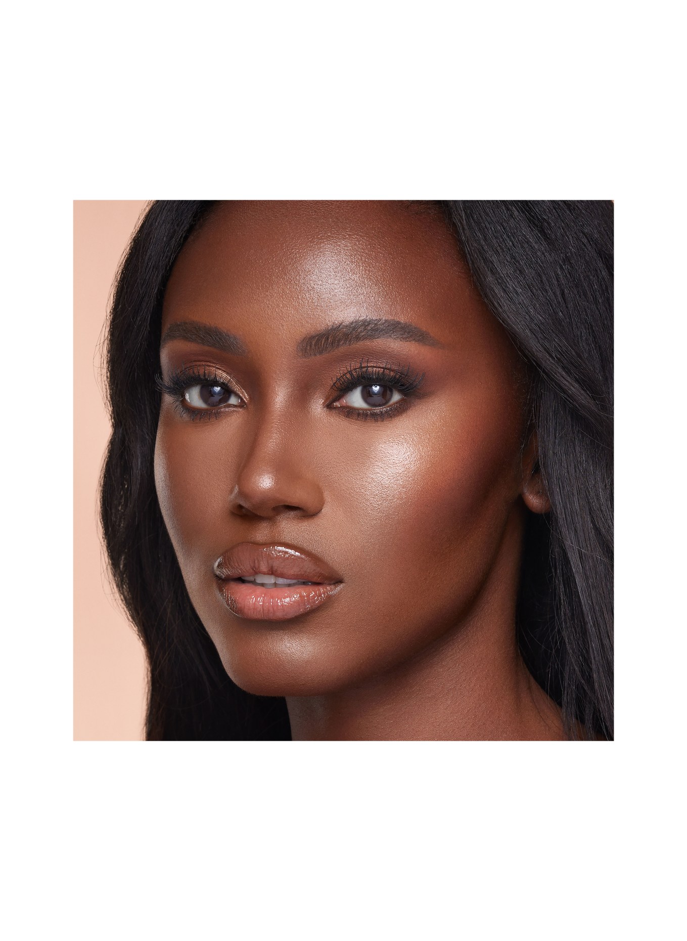 Charlotte Tilbury HOLLYWOOD CONTOUR WALL: TAN/DEEP