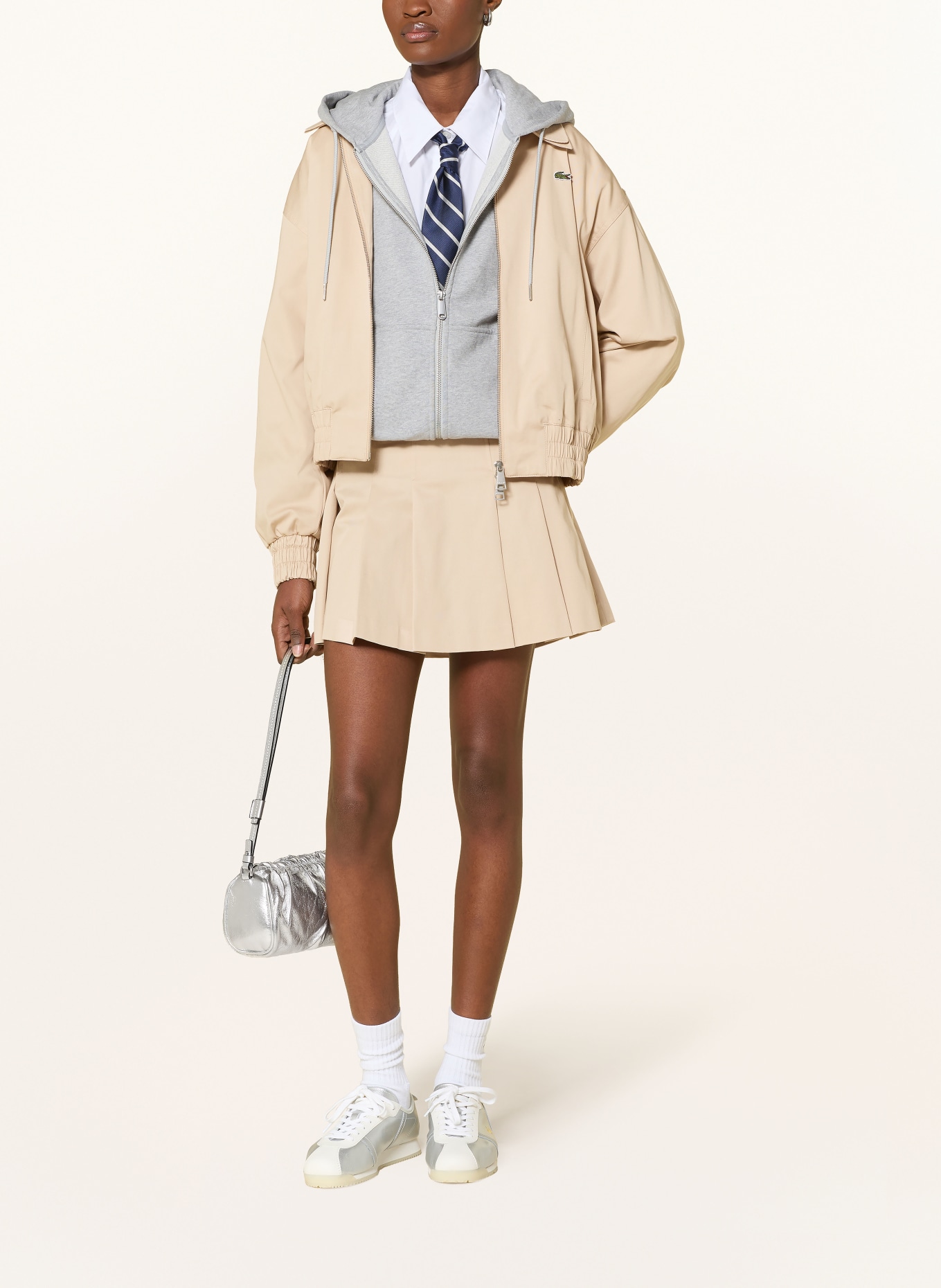 LACOSTE plooirok: BEIGE