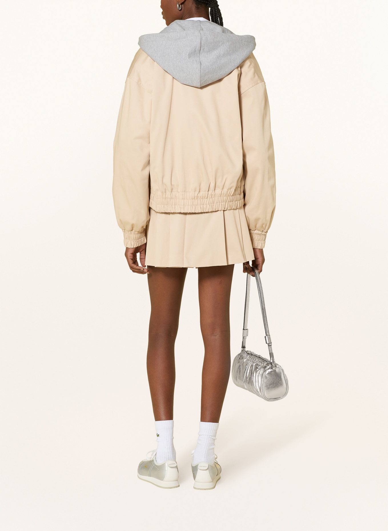 LACOSTE plooirok: BEIGE