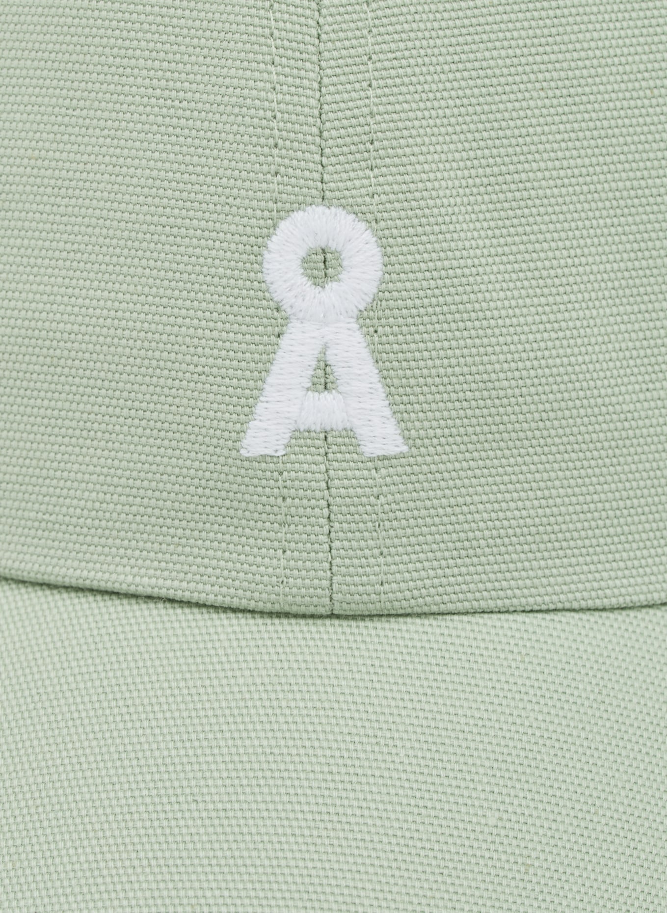 ARMEDANGELS Casquette YENAAS BOLD: VERT CLAIR / BLANC