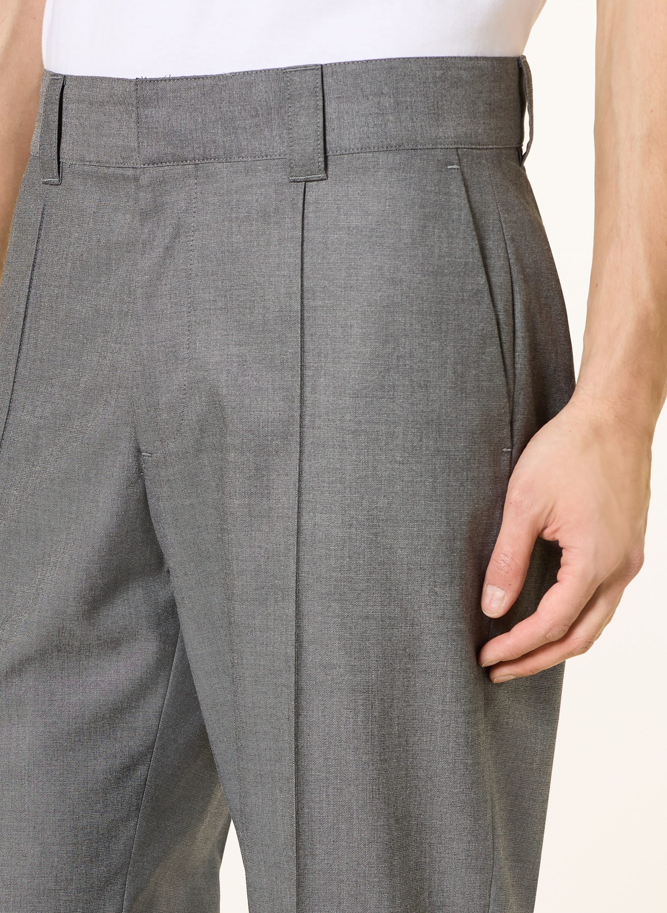 Calvin Klein Chino coupe droite: GRIS FONCÉ