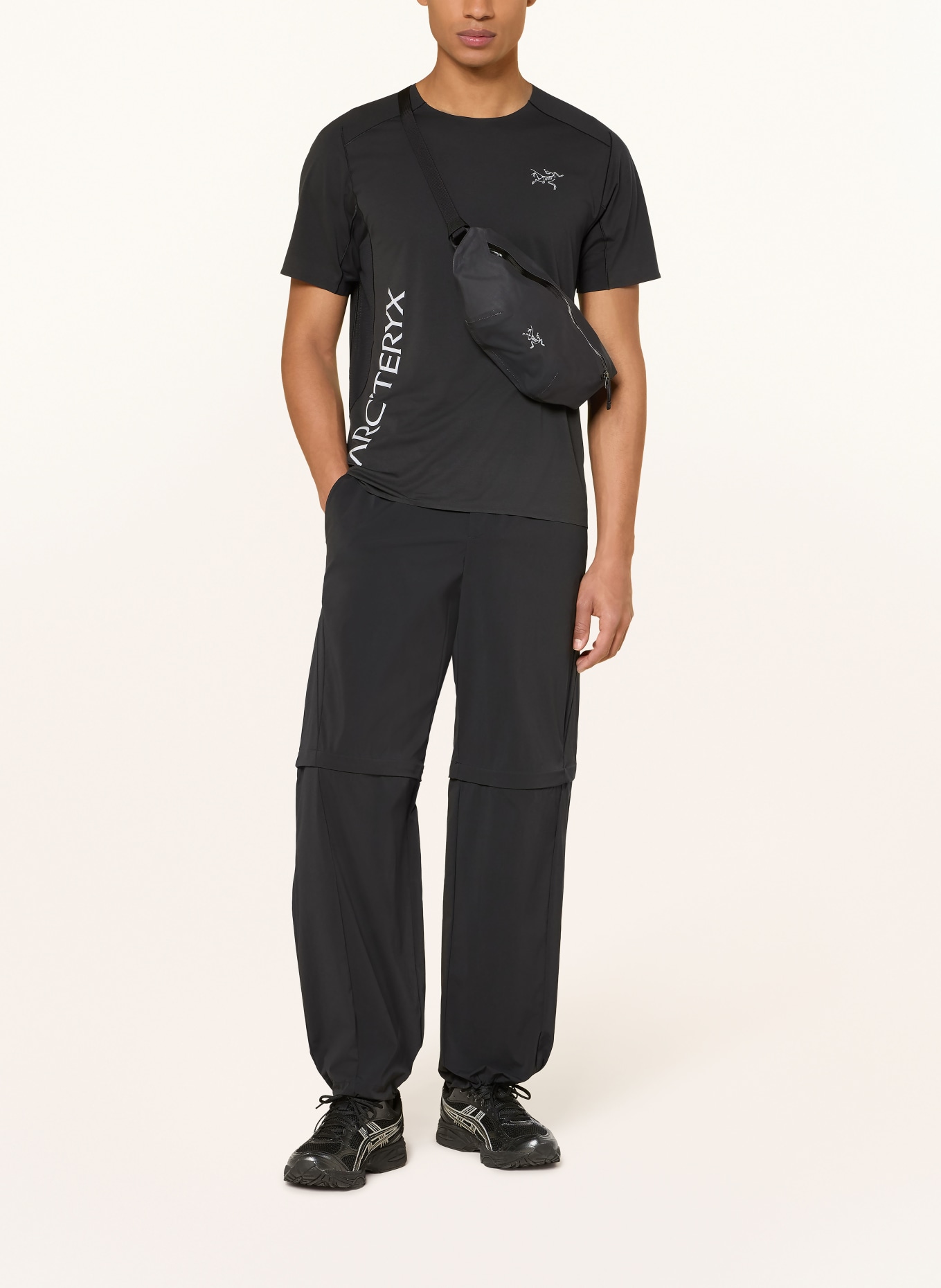 ARC'TERYX Funktionsshirt NORVAN DOWNWORD: SCHWARZ
