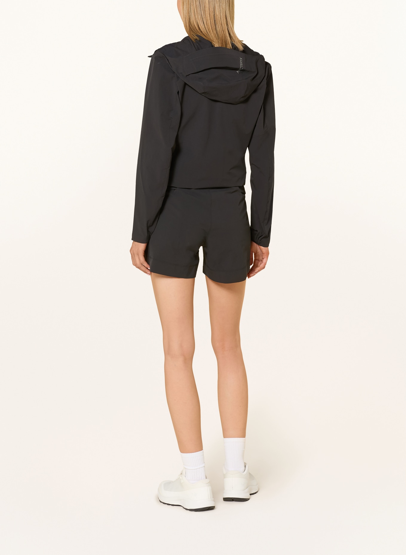 ARC'TERYX Softshell-Jacke GAMMA LIGHTWEIGHT HOODY: SCHWARZ