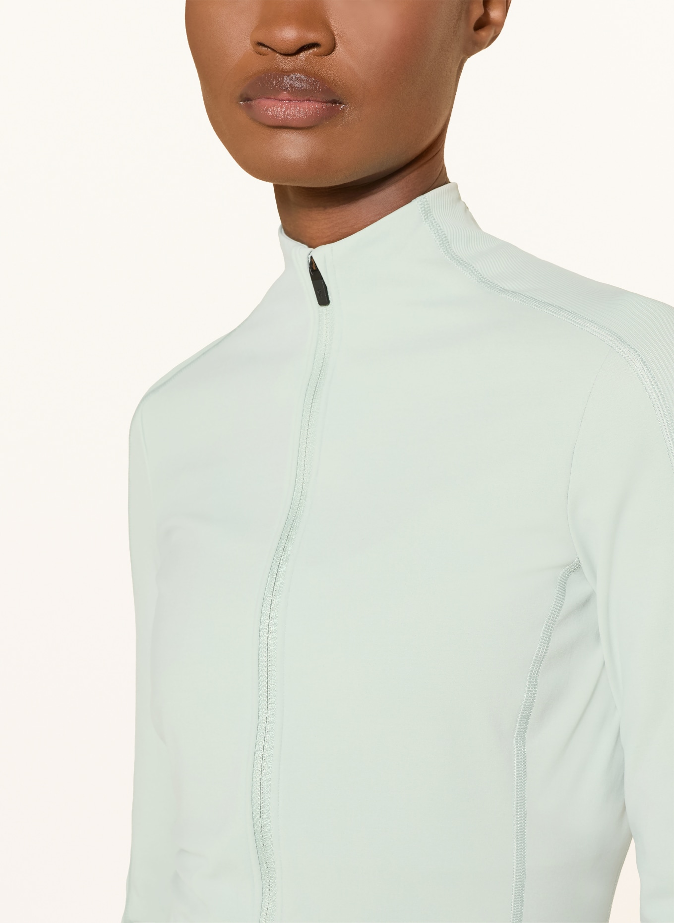 On STUDIO Sweatshirt: MINT