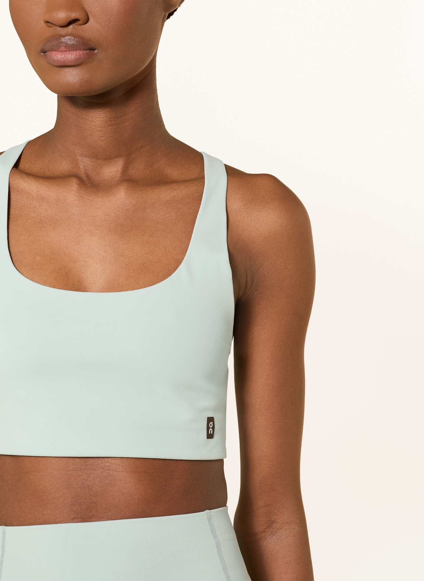 On Biustonosz sportowy STUDIO: MIĘTOWY