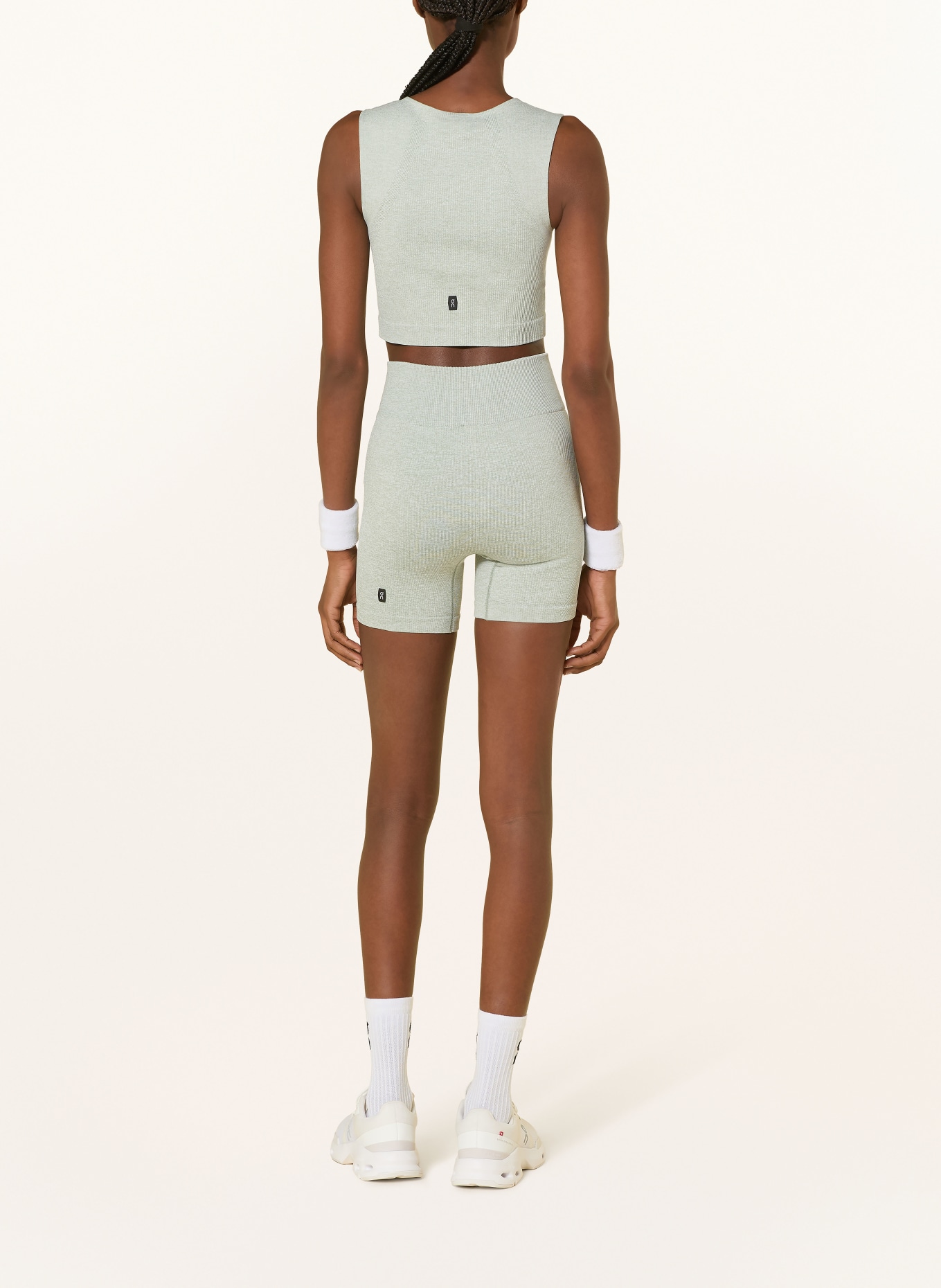 On Legging STUDIO: MINT