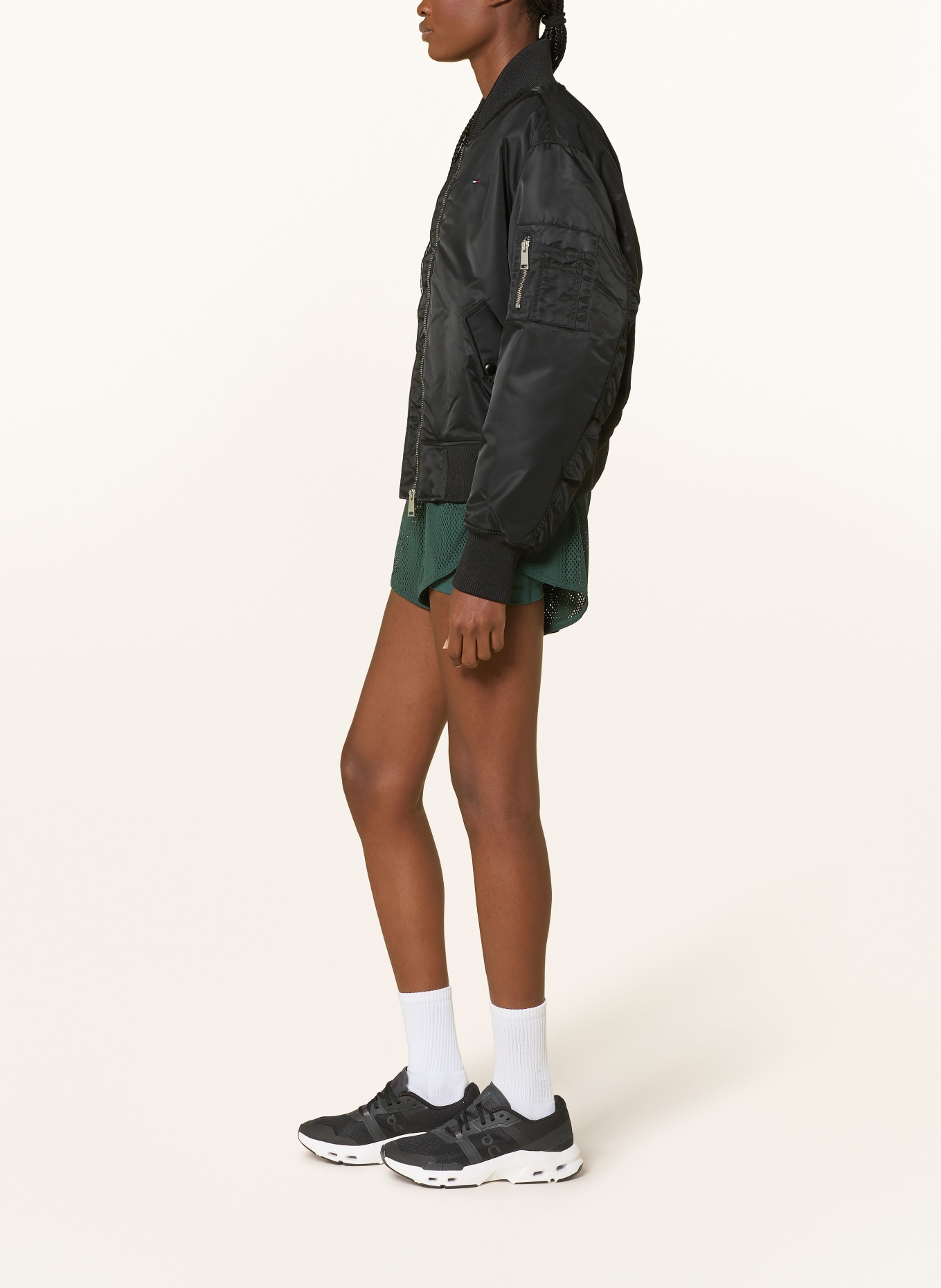 On 2-in-1-Trainingsshorts TRAIN VOLT: DUNKELGRÜN