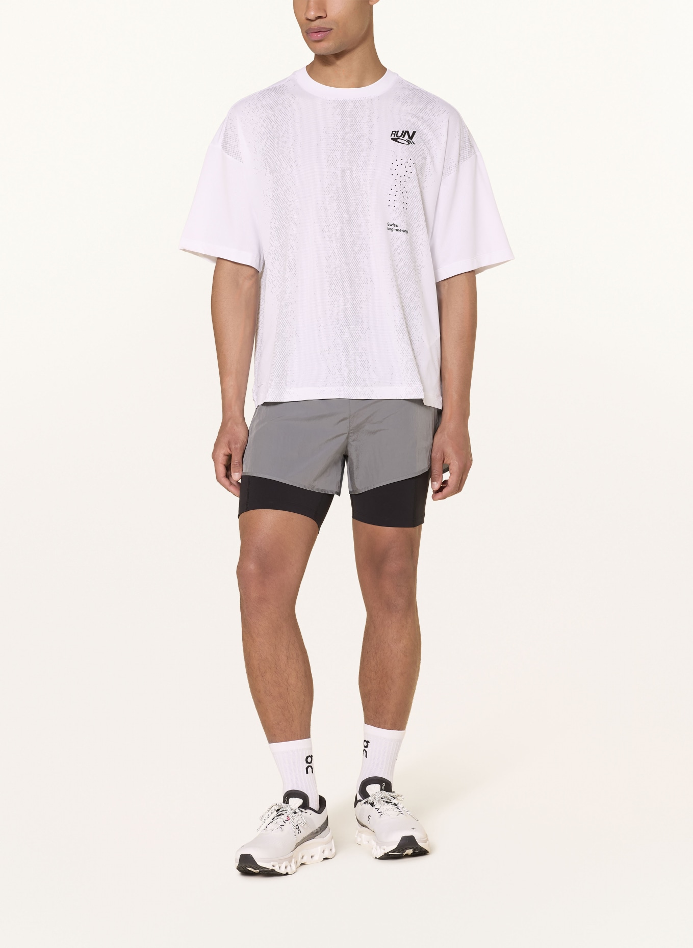 On 2-in-1-Laufshorts PERFORMANCE VOLT: GRAU / SCHWARZ