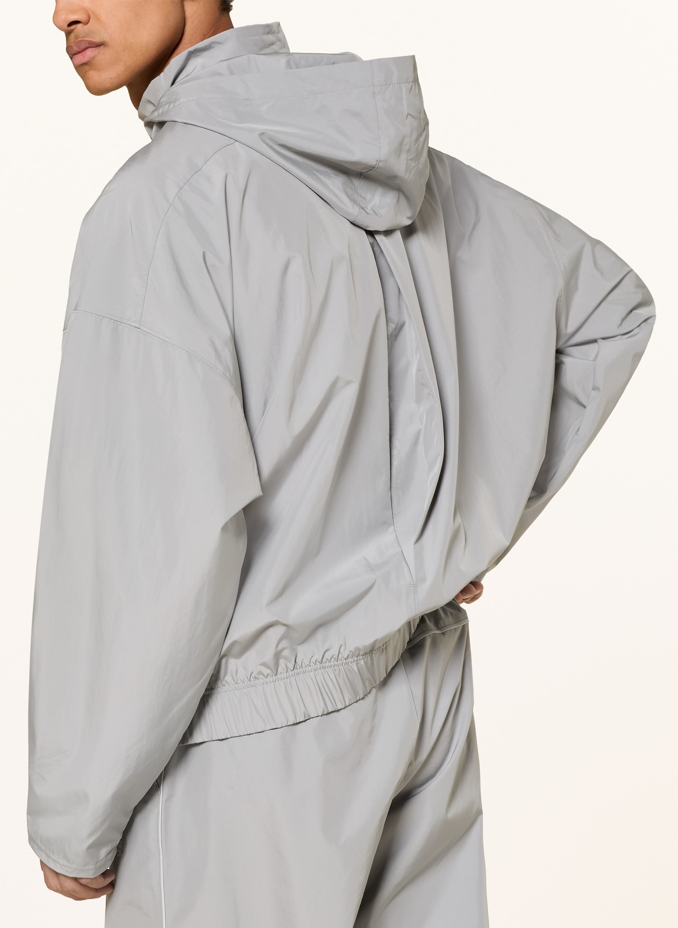 new balance Trainingsjacke ELUSIVE SHELL: GRAU