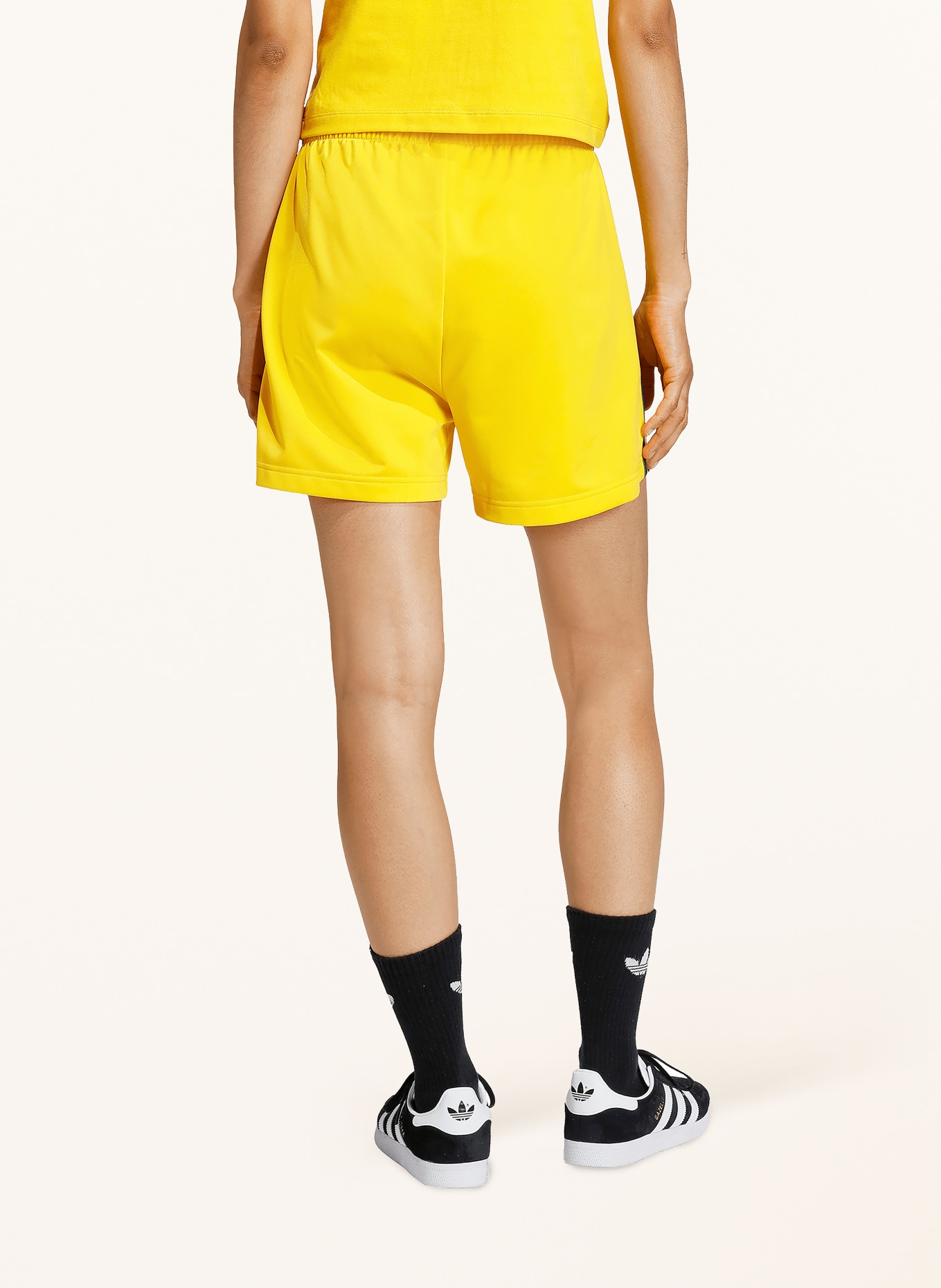 adidas Originals Šortky FIREBIRD: ŽLUTÁ / ZELENÁ / MODRÁ