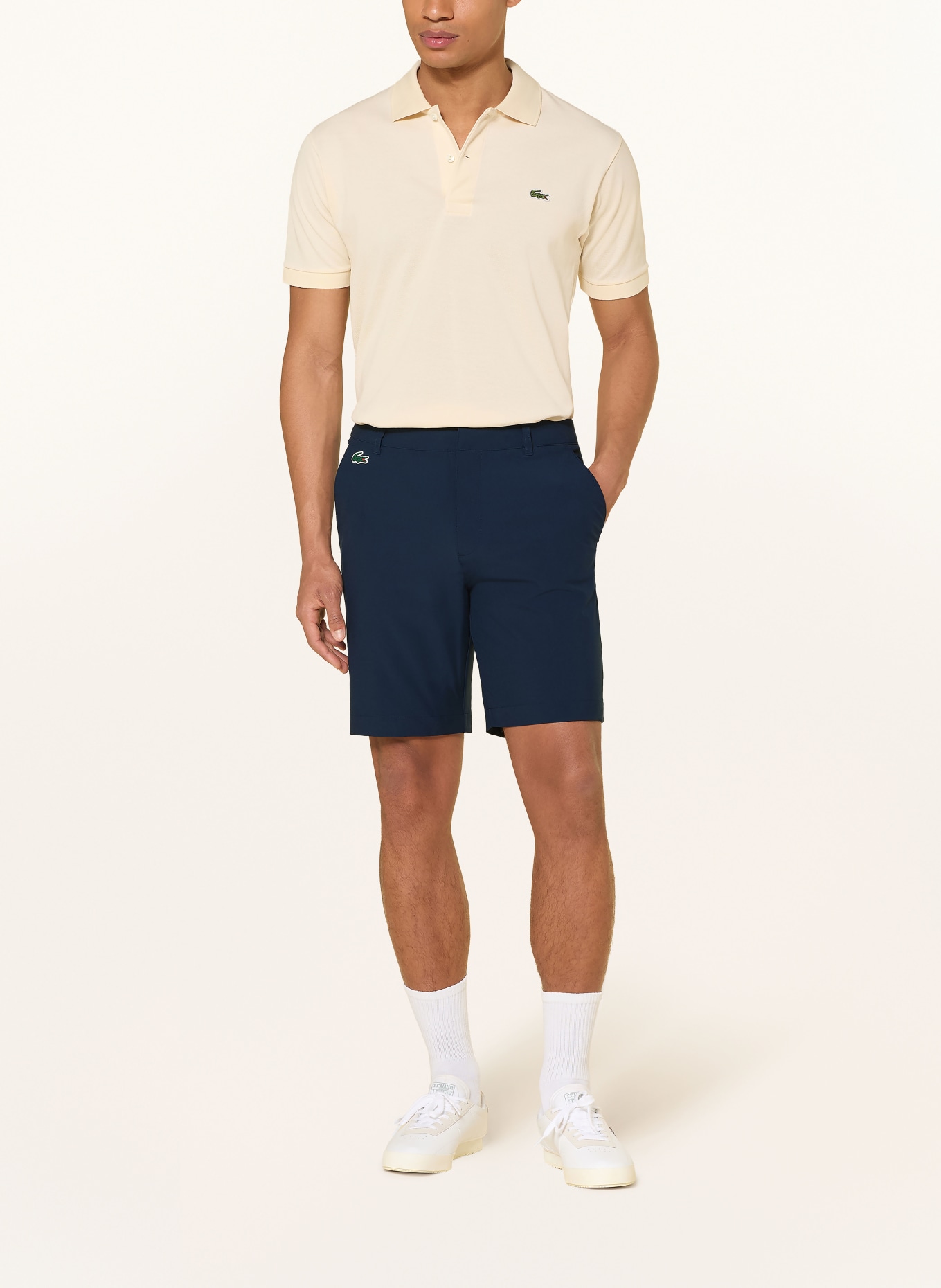 LACOSTE ULTRA DRY Regular Fit Golf Shorts: DARK BLUE