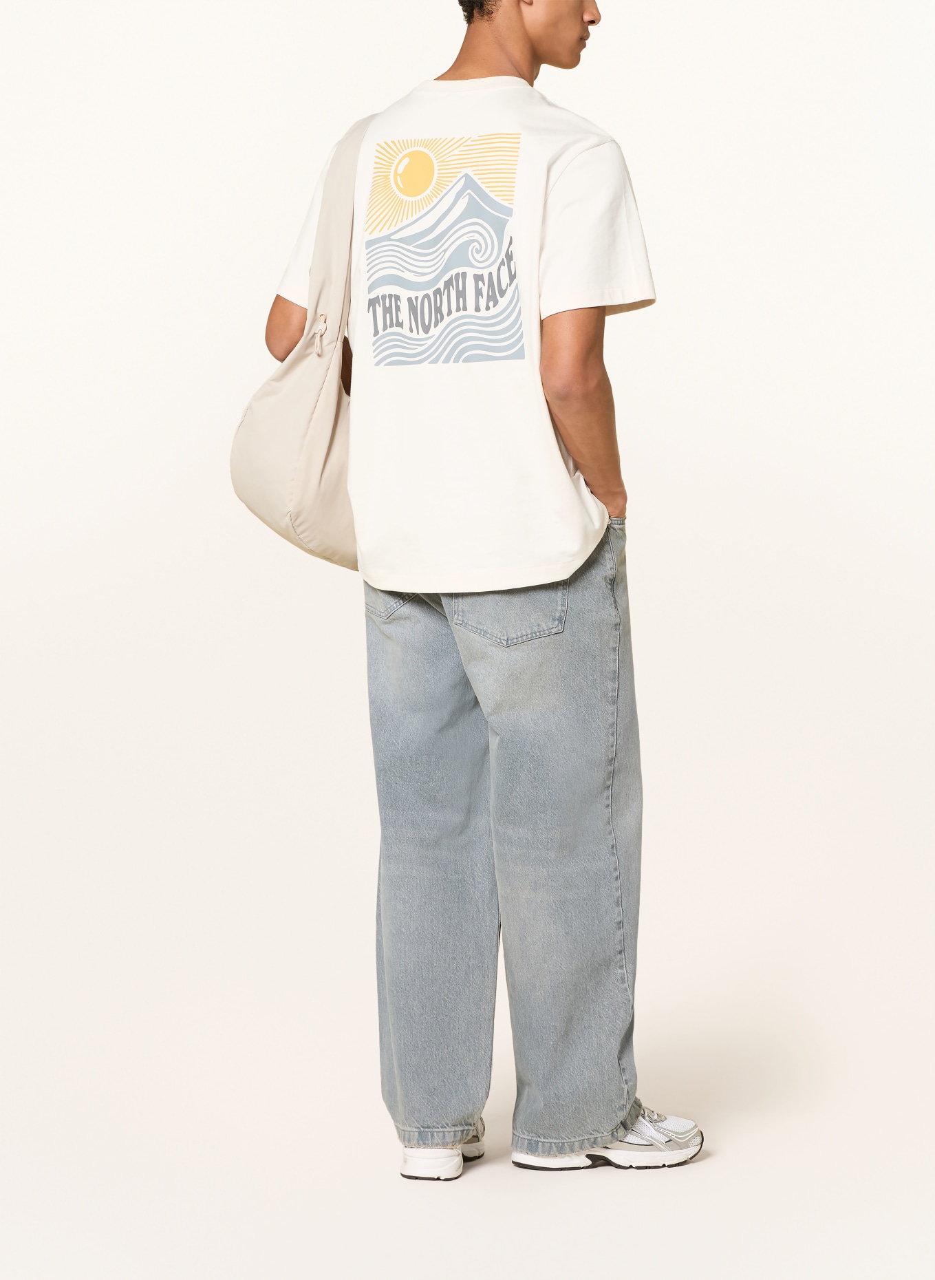 THE NORTH FACE T-Shirt MOUNTAIN ESCAPE: CREME