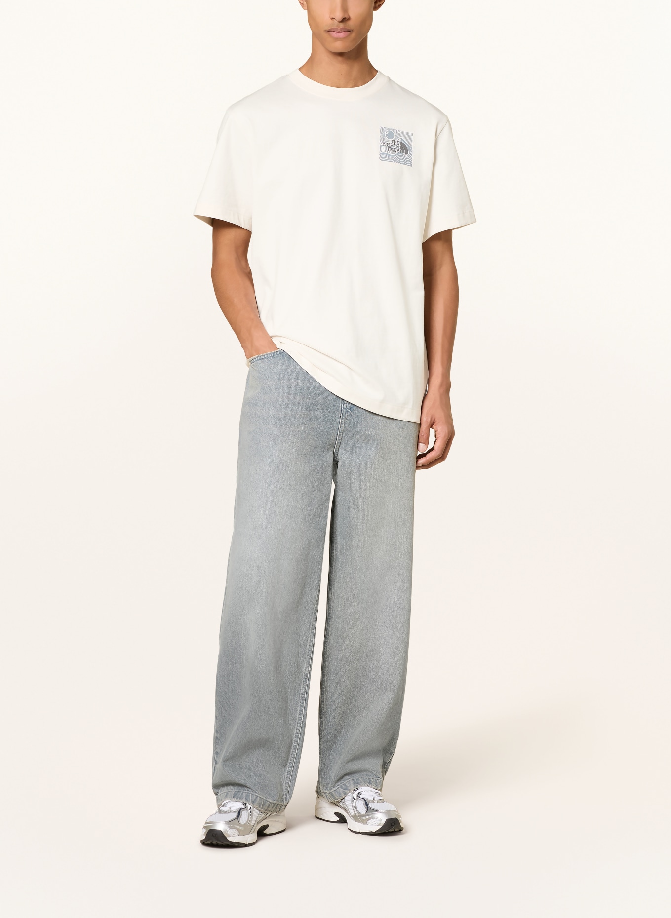 THE NORTH FACE T-Shirt MOUNTAIN ESCAPE: CREME