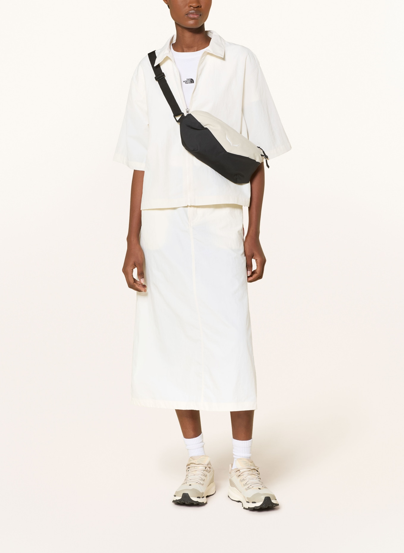 THE NORTH FACE Přehoz RED BOX s 3/4 rukávy: BÍLÁ