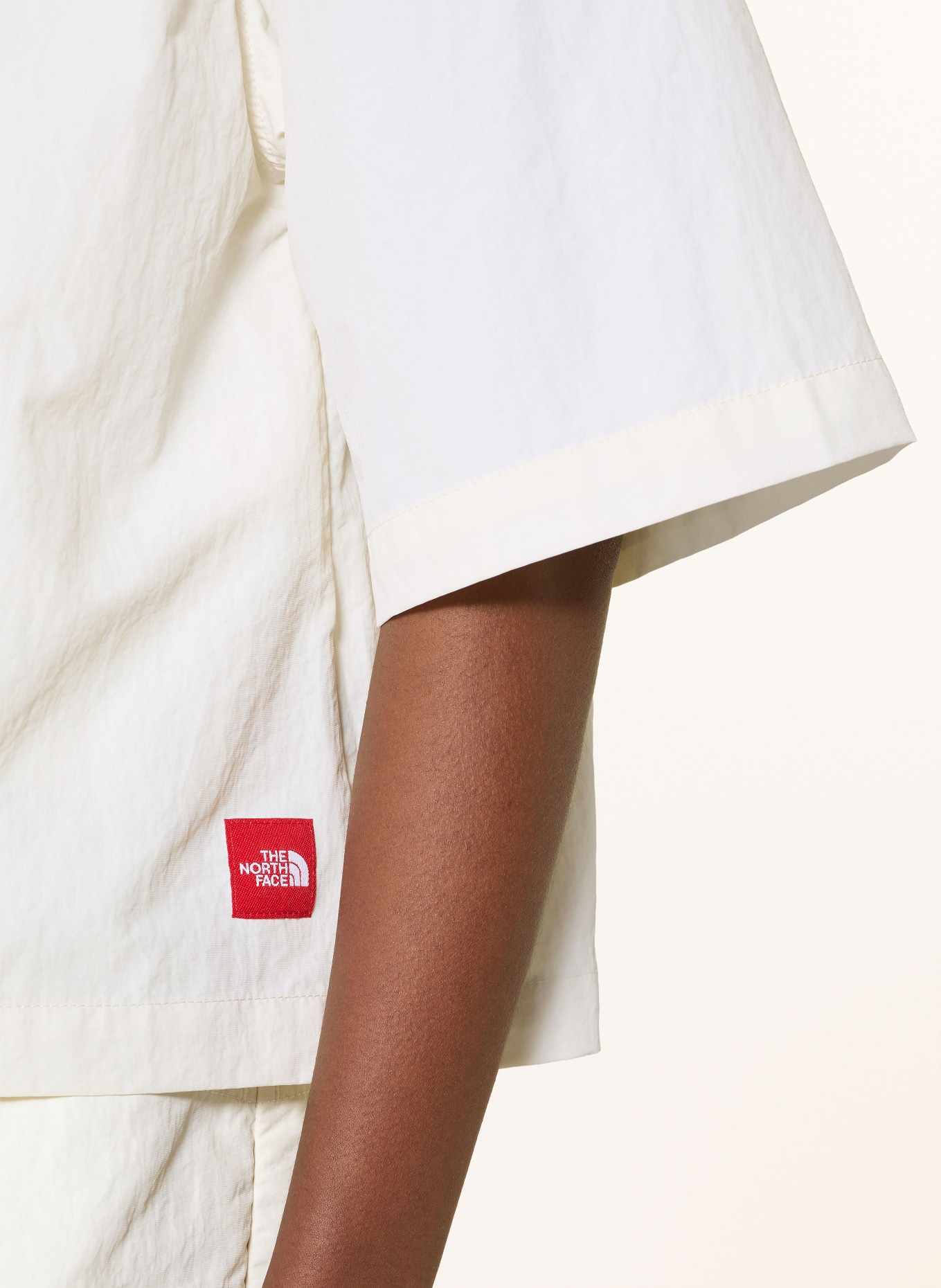 THE NORTH FACE Přehoz RED BOX s 3/4 rukávy: BÍLÁ