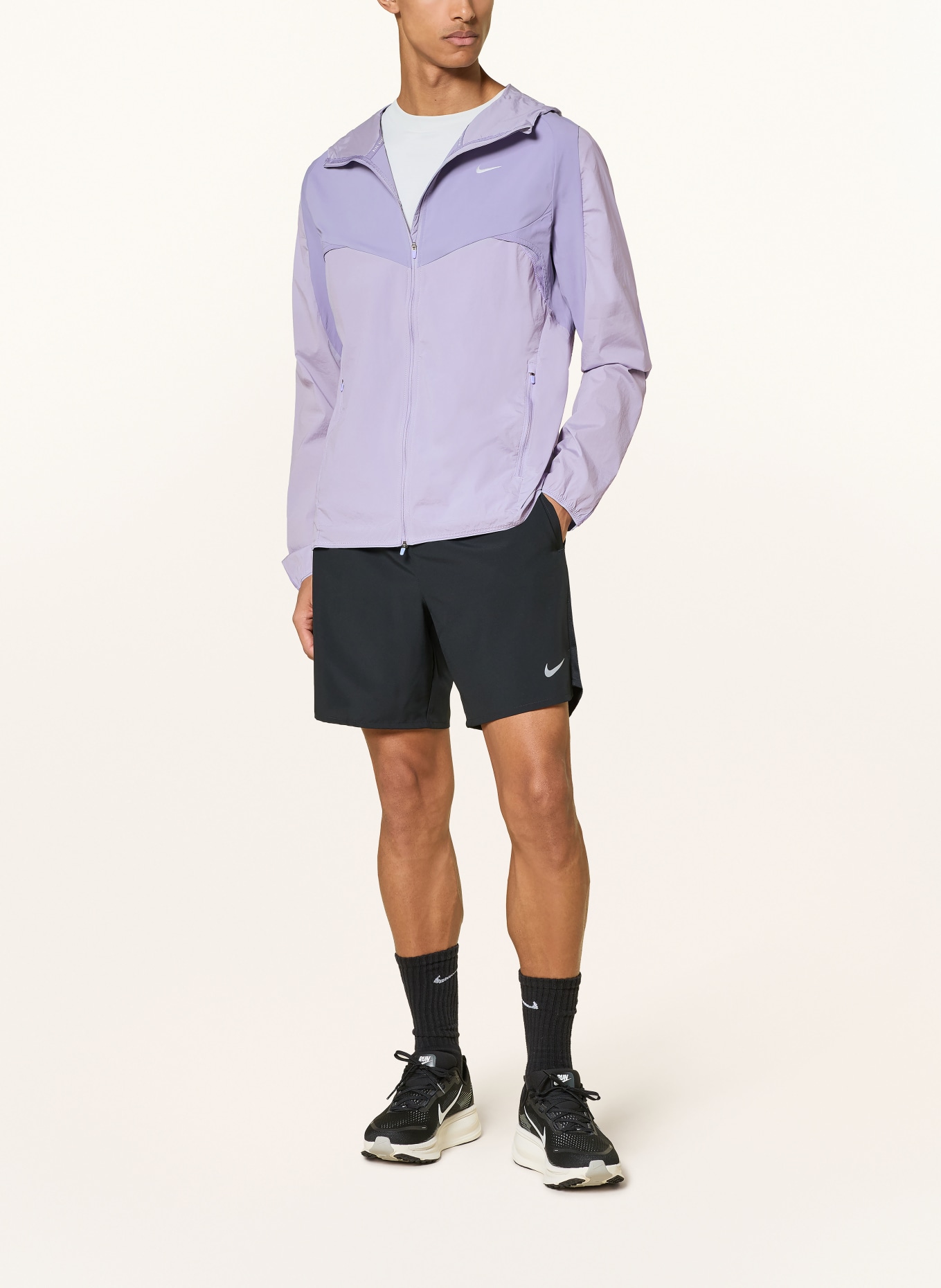 Nike Laufjacke STRIDE PLUS: BLAUGRAU / HELLLILA