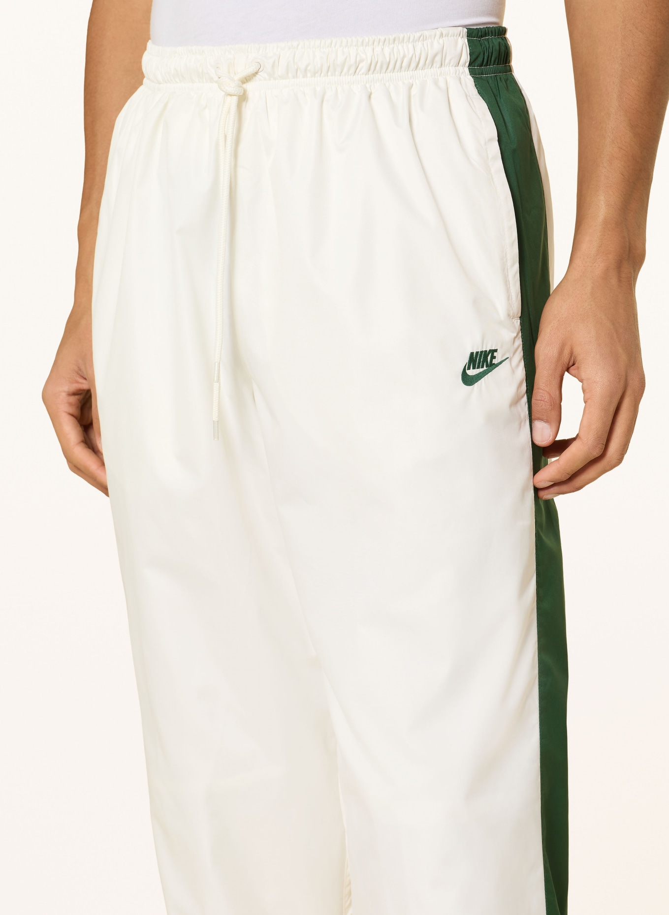 Nike WILDRUNNER Track Pants: DARK GREEN / WHITE