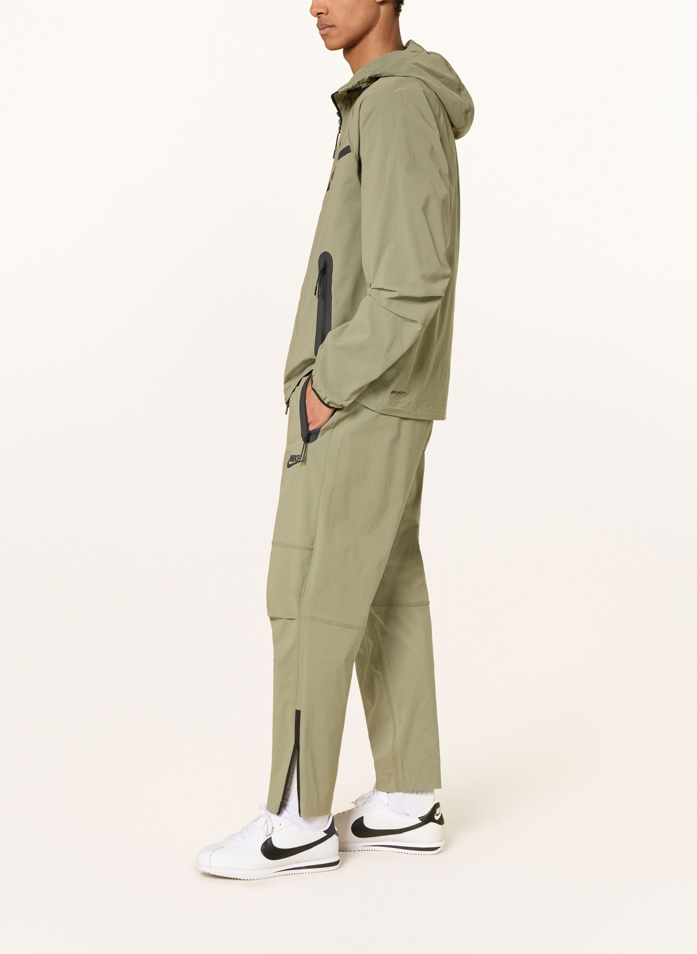 Nike Trainingsbroek TECH: OLIJF