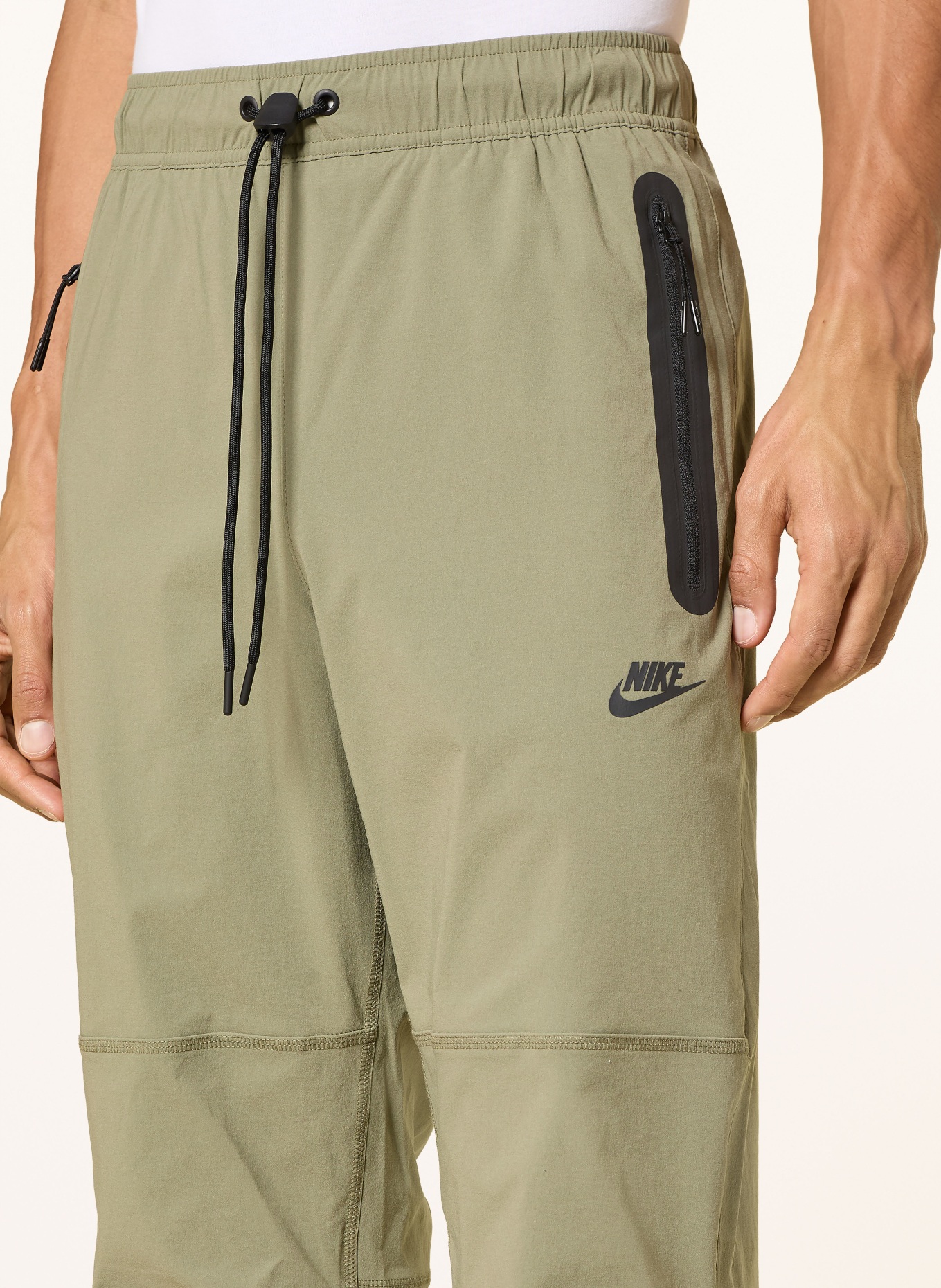 Nike Trainingsbroek TECH: OLIJF