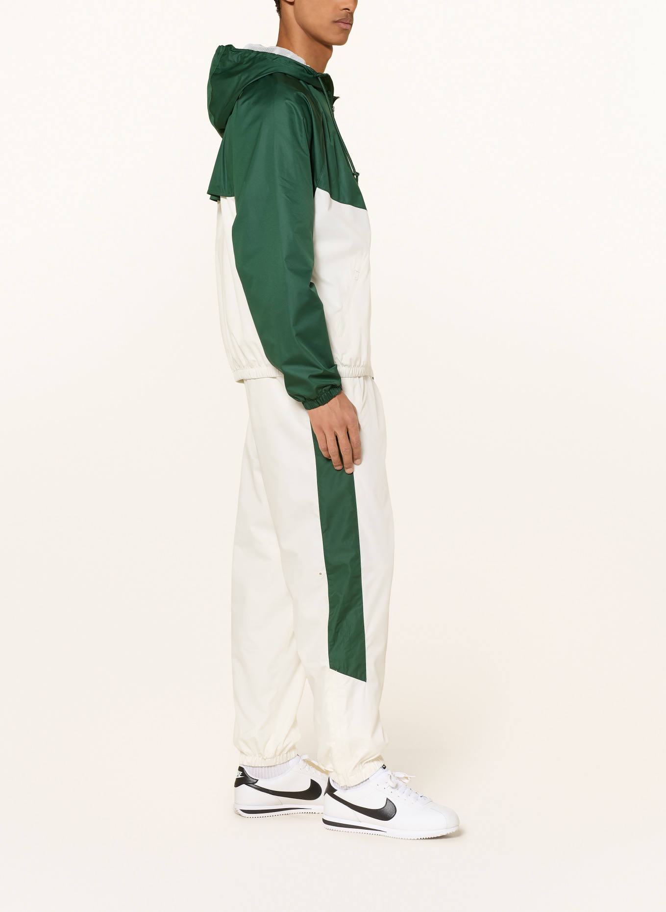 Nike WINDRUNNER Performance Jacket: DARK GREEN / WHITE