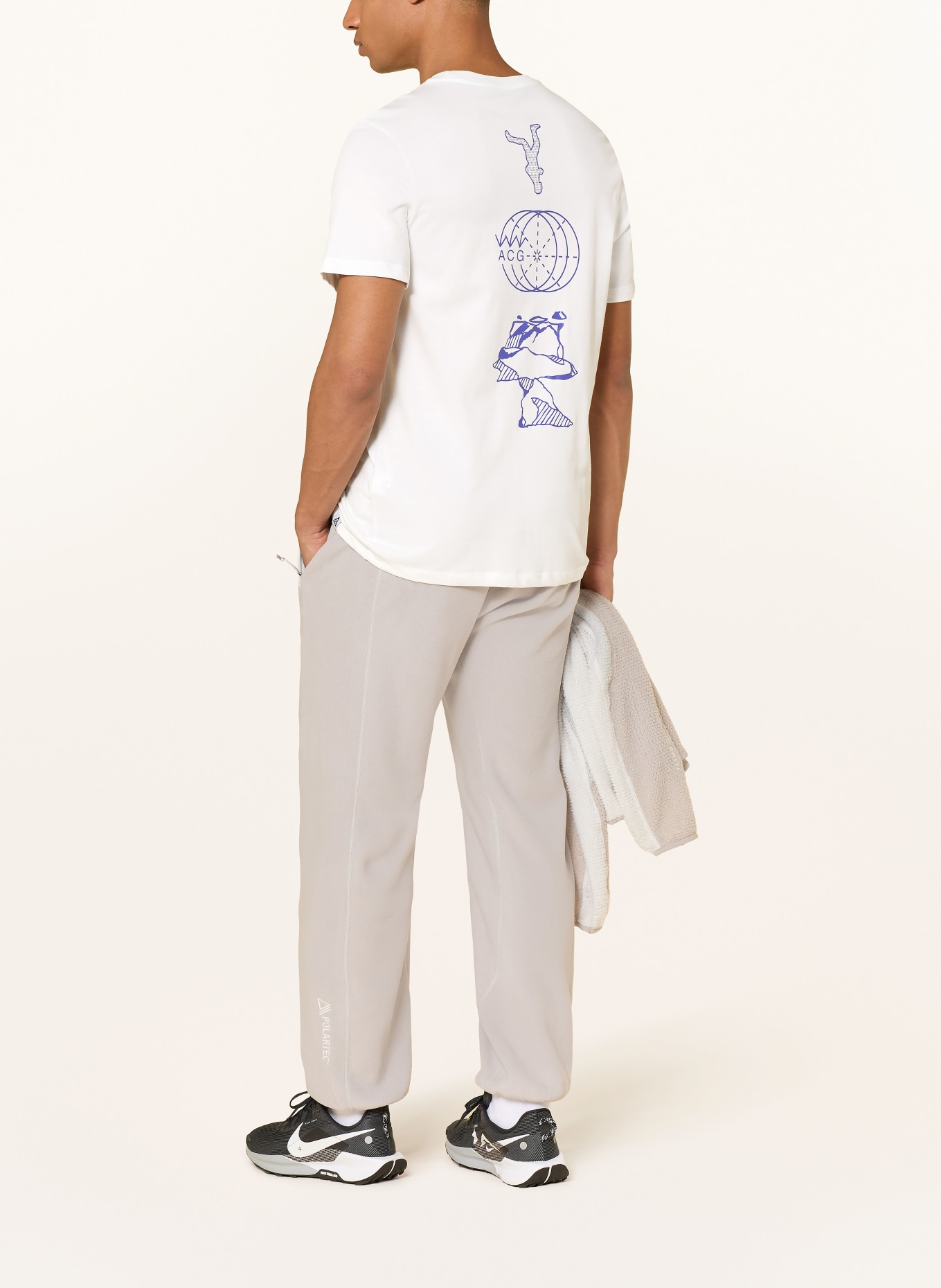 Nike T-Shirt: WEISS / DUNKELLILA