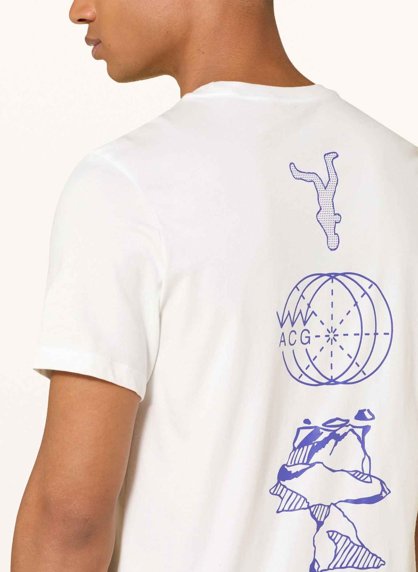 Nike T-Shirt: WEISS / DUNKELLILA