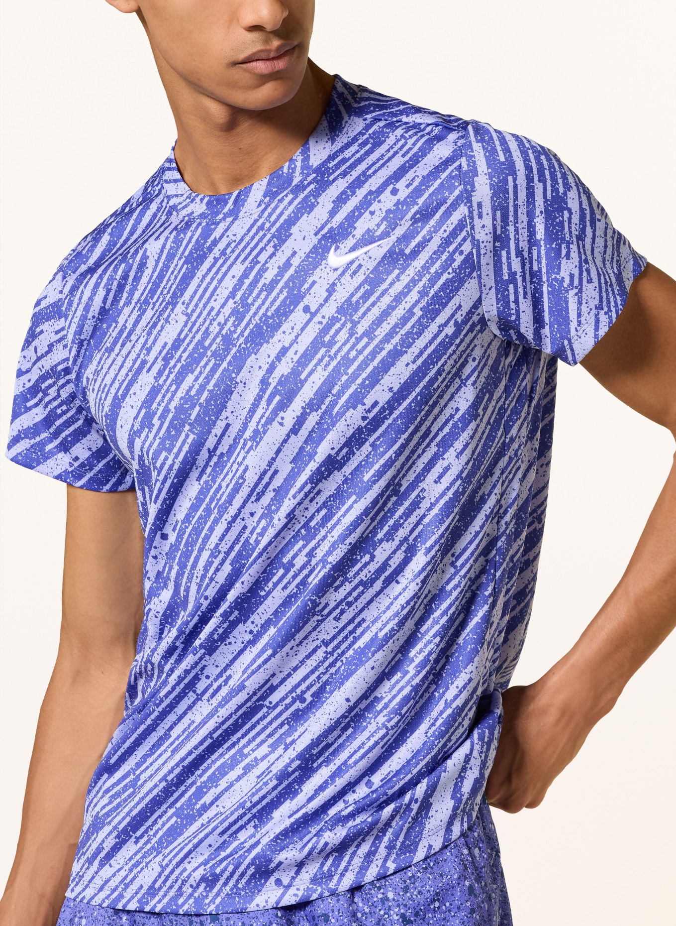 Nike Funktionsshirt NIKECOURT VICTORY: HELLBLAU / DUNKELBLAU