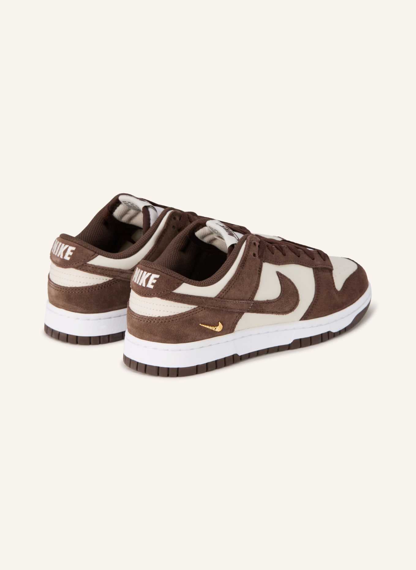 Nike DUNK LOW Sneakers: BROWN / GOLD / BEIGE