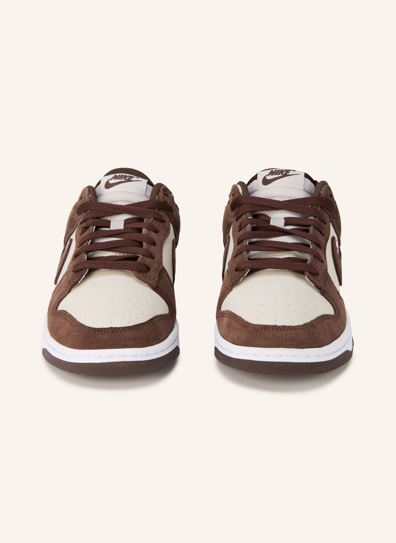 Nike DUNK LOW Sneakers: BROWN / GOLD / BEIGE