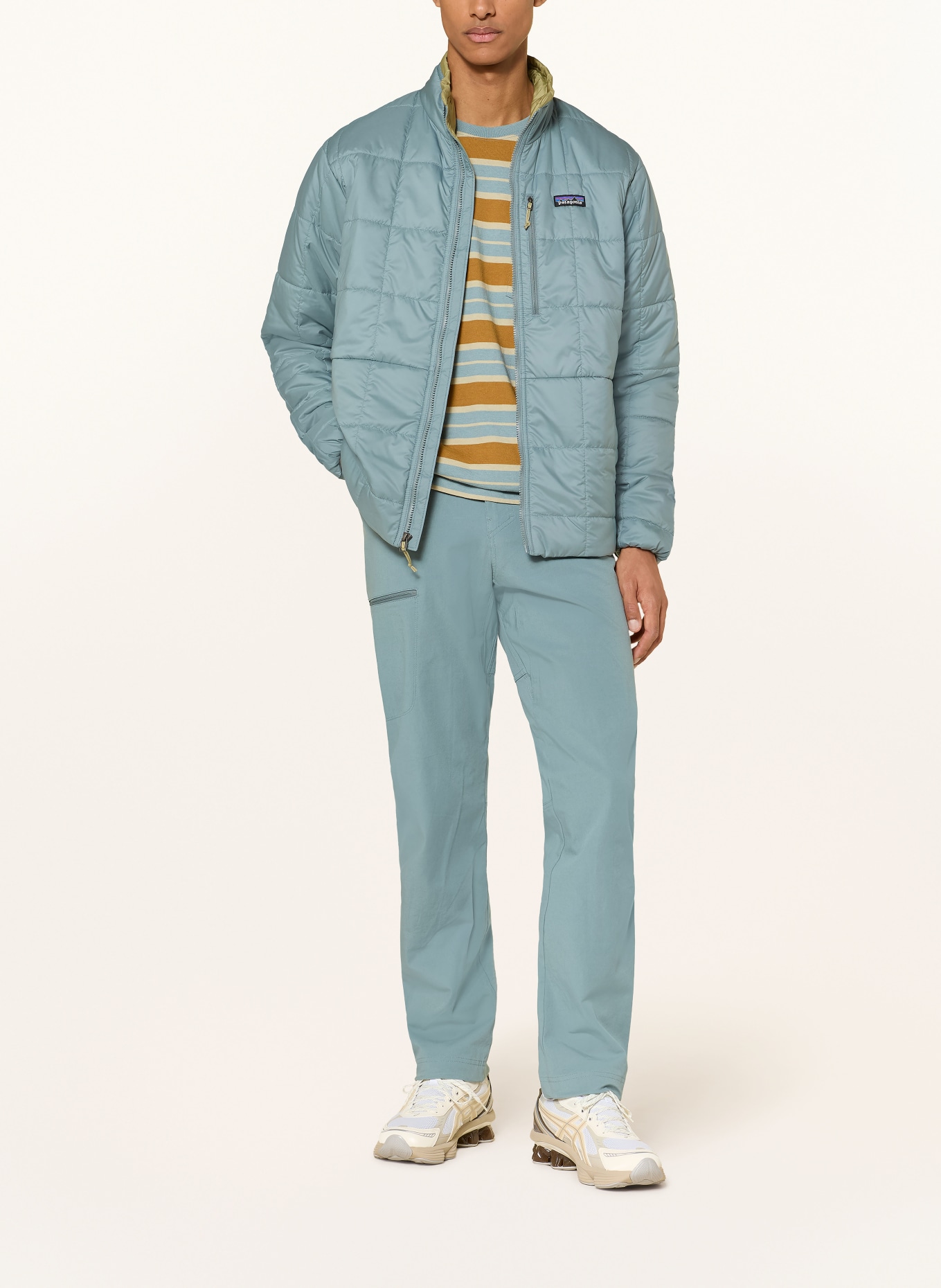 patagonia Funkční bunda LIGHT GUST: TMAVĚ MODRÁ