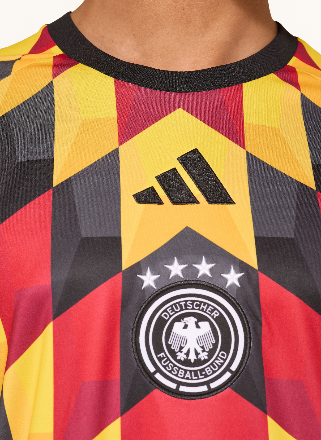 adidas Aufwärmtrikot DEUTSCHLAND 2026 HEIM: SCHWARZ / ROT / GELB