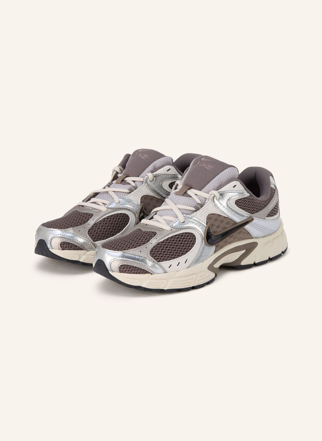 Nike V5 RNR Sneakers: DARK GRAY / SILVER / LIGHT GRAY