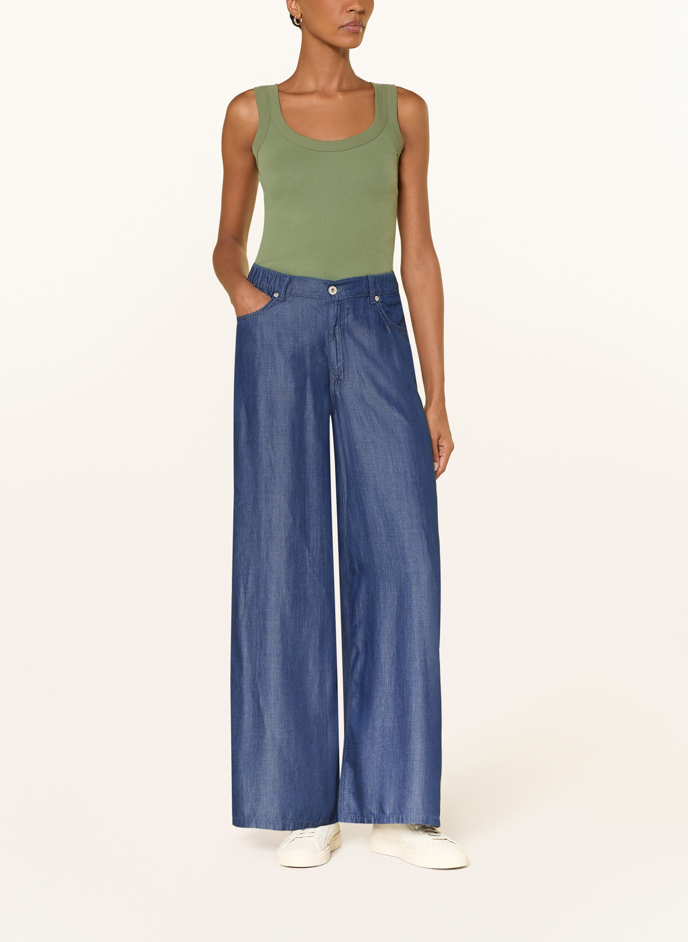 MARC CAIN Top: 574 olivine