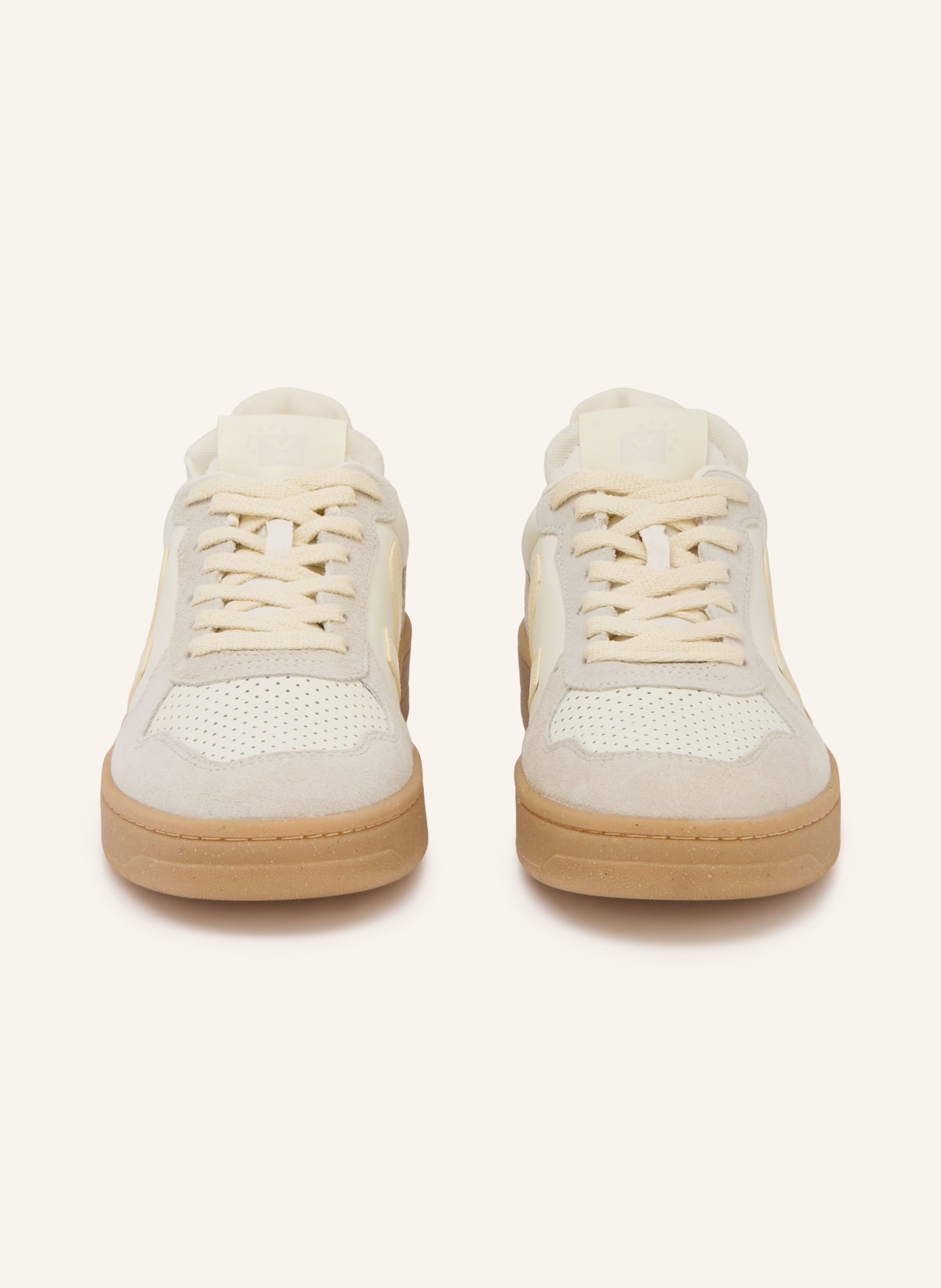 VEJA Sneaker V-82: ECRU / HELLGRAU / ORANGE