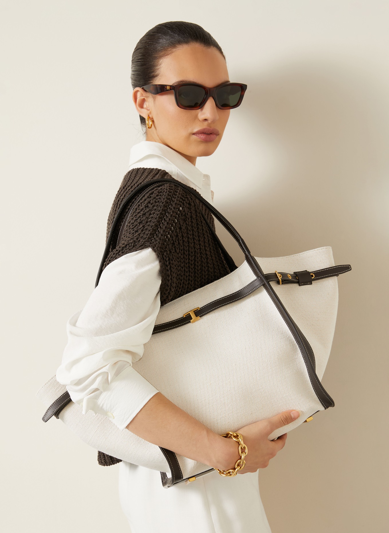 TOD'S Shopper MEDIUM: CREME / SCHWARZ