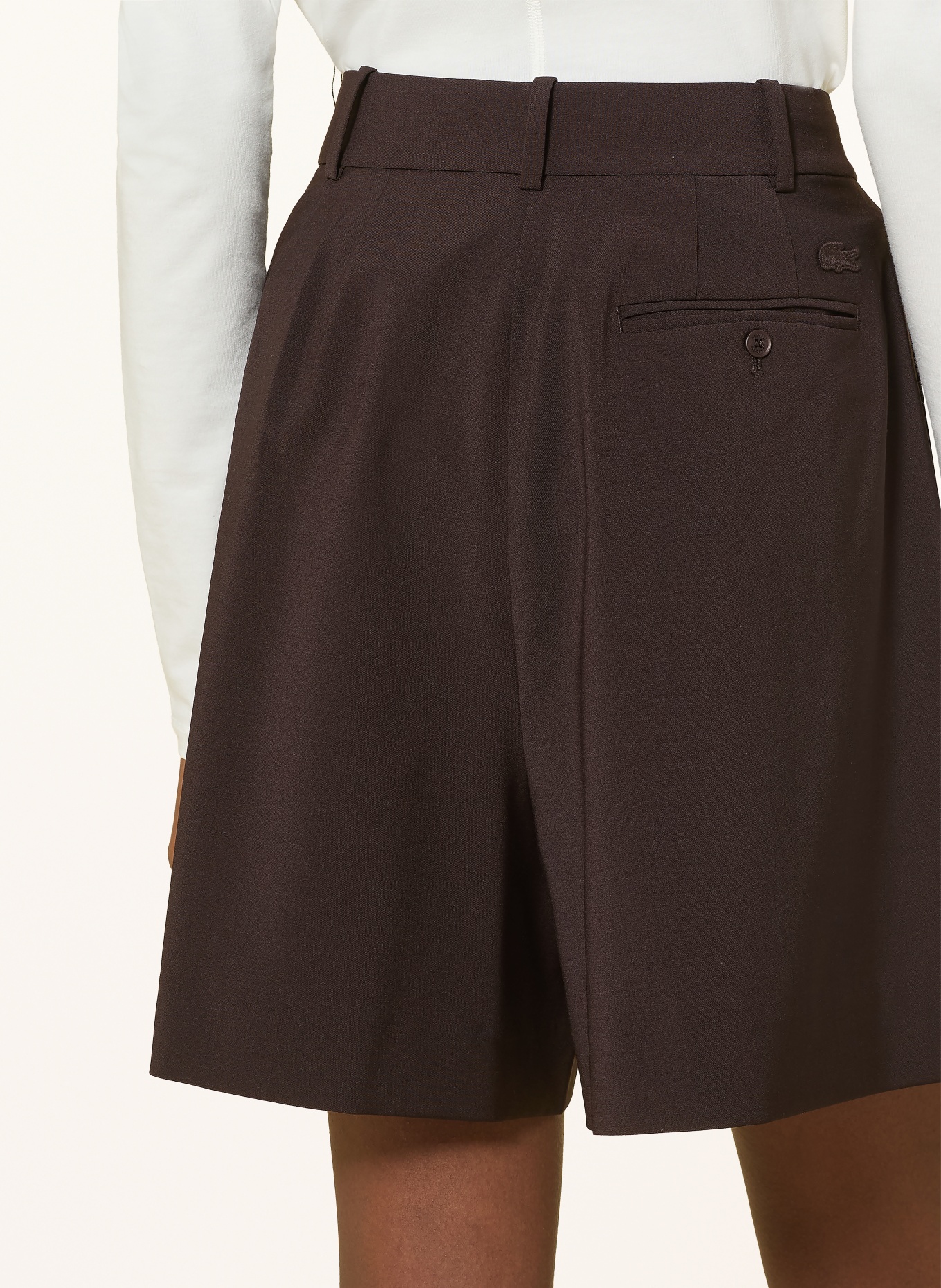 LACOSTE Shorts: DUNKELBRAUN