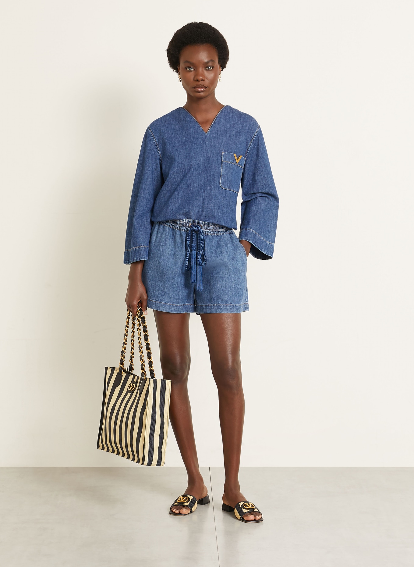 VALENTINO Jeansshorts: 558 MEDIUM BLUE DENIM