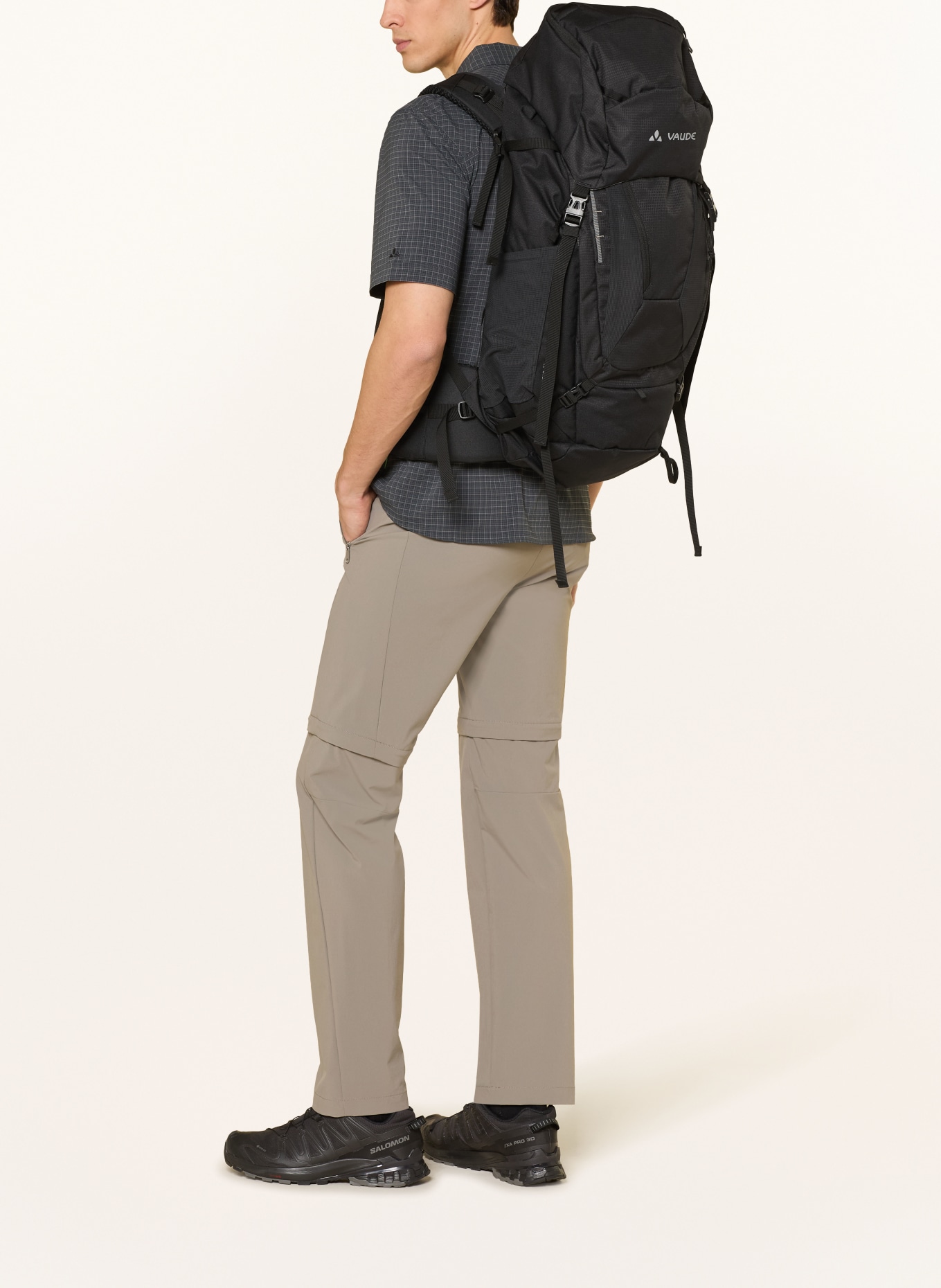 VAUDE Rugzak ASYMMETRIC 42+8 l: ZWART