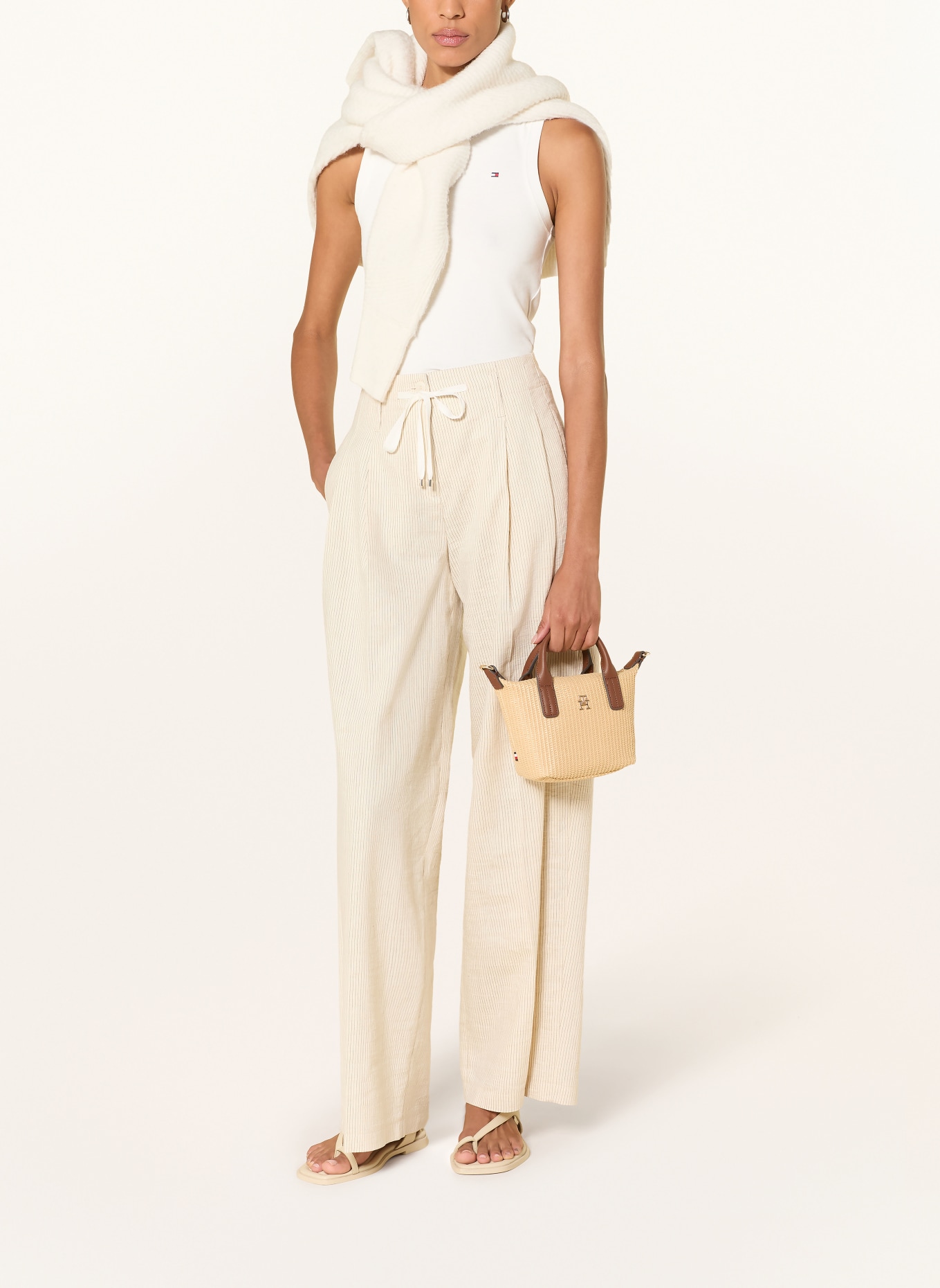 TOMMY HILFIGER handtas: BEIGE / BRUIN