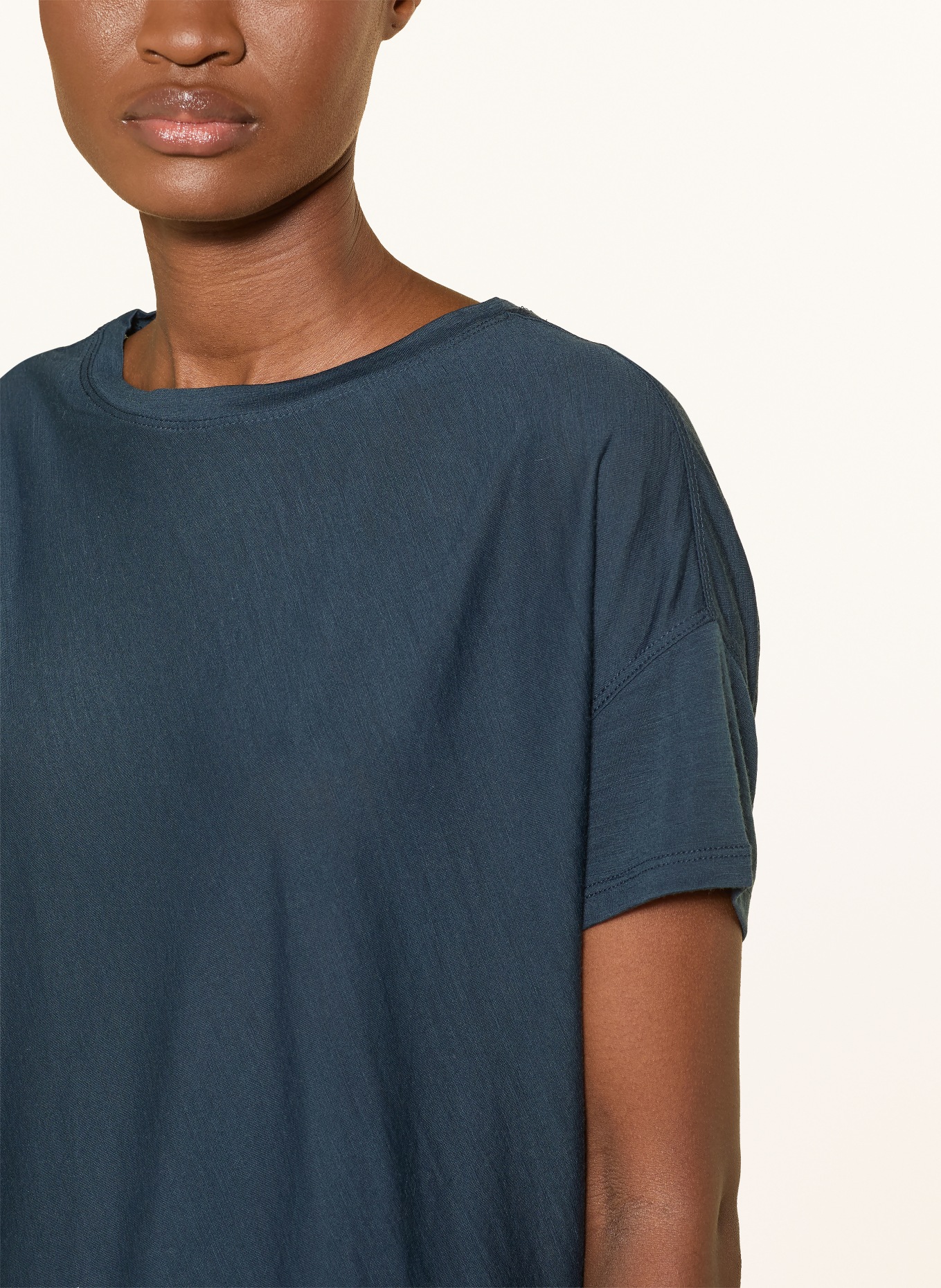 super.natural T-Shirt YOGA LOOSE mit Merinowolle: DUNKELBLAU