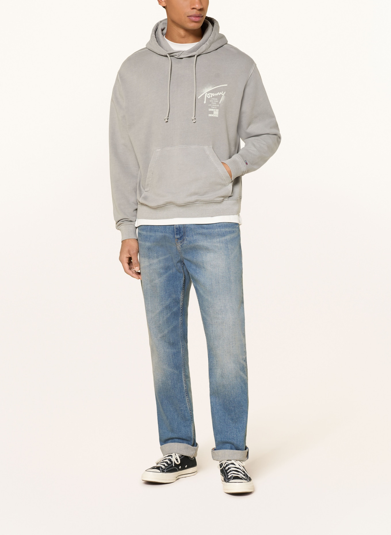 TOMMY JEANS Hoodie: GRAY / CREAM