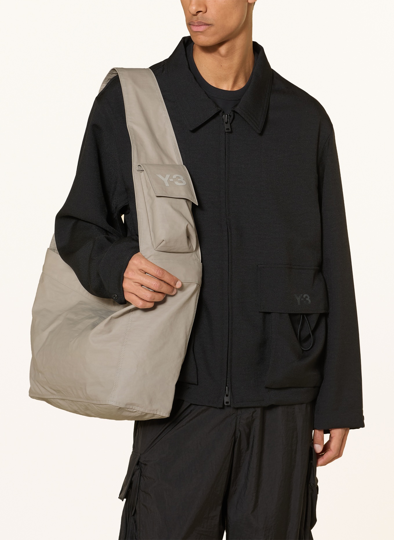 Y-3 Schoudertas Y-3 NEWSPAPER BAG L: LICHTBRUIN