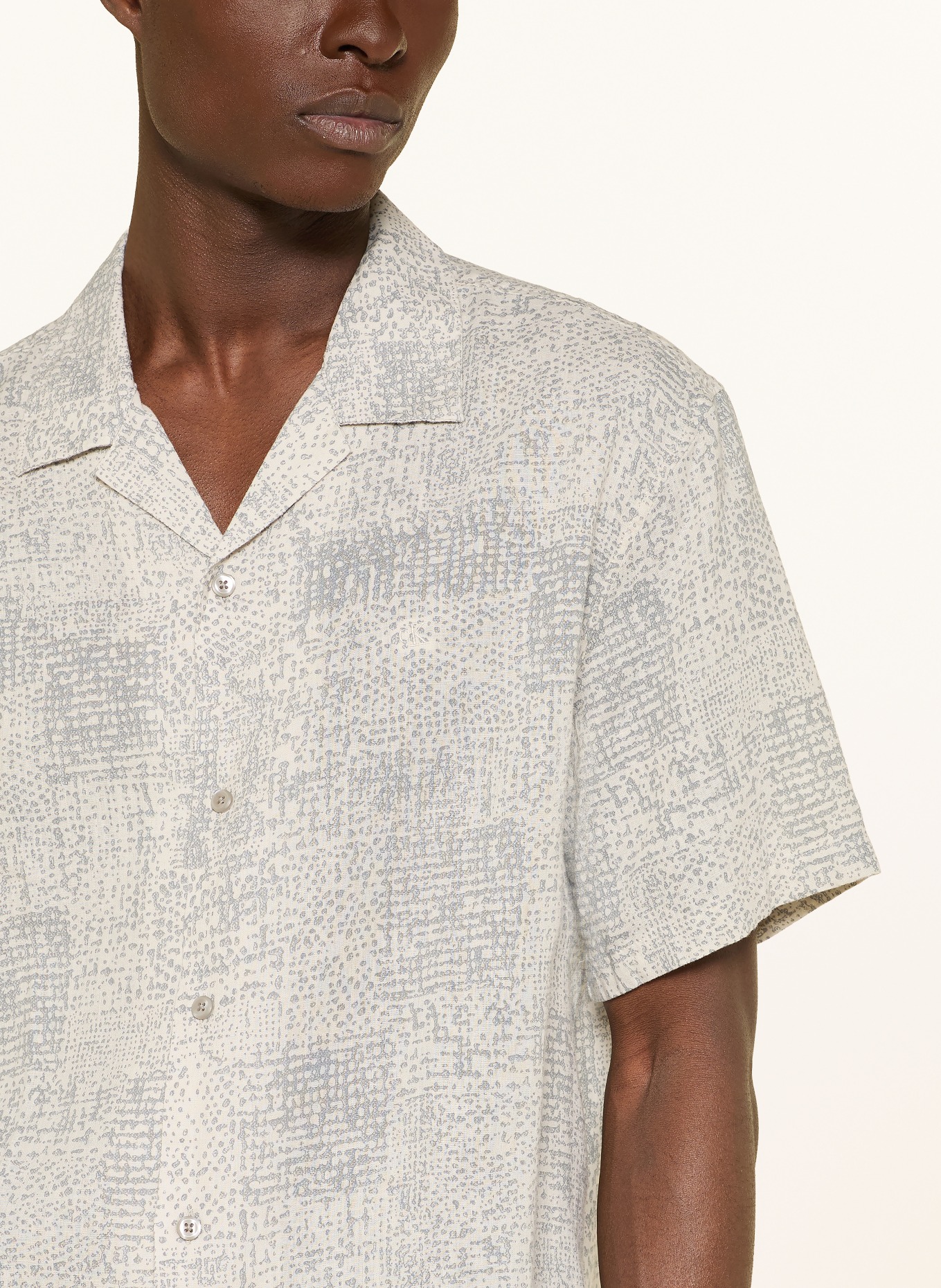 Calvin Klein Resorthemd Easy Fit mit Leinen: GRAU / ECRU