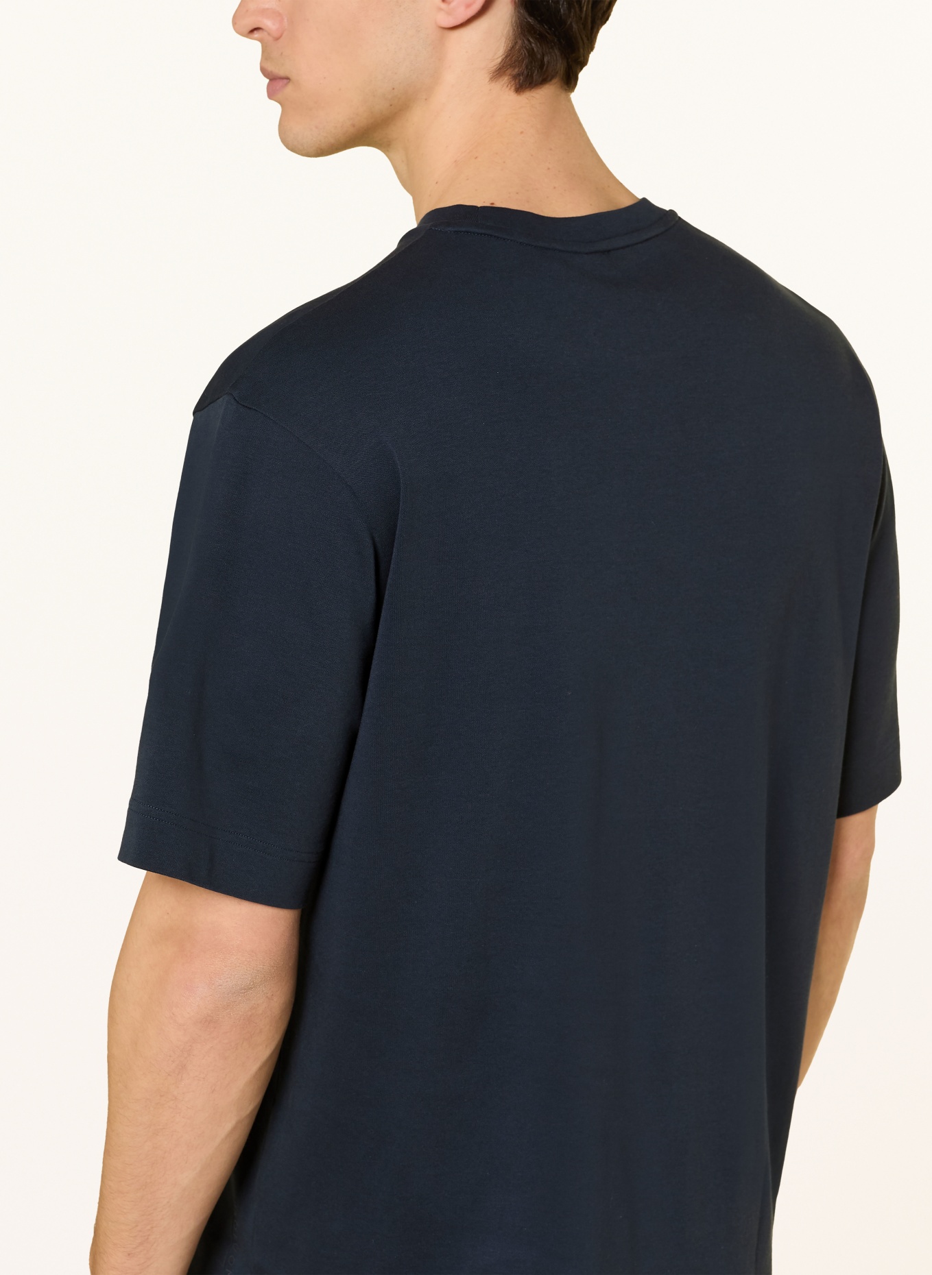 PROFUOMO Tričko: TMAVĚ MODRÁ