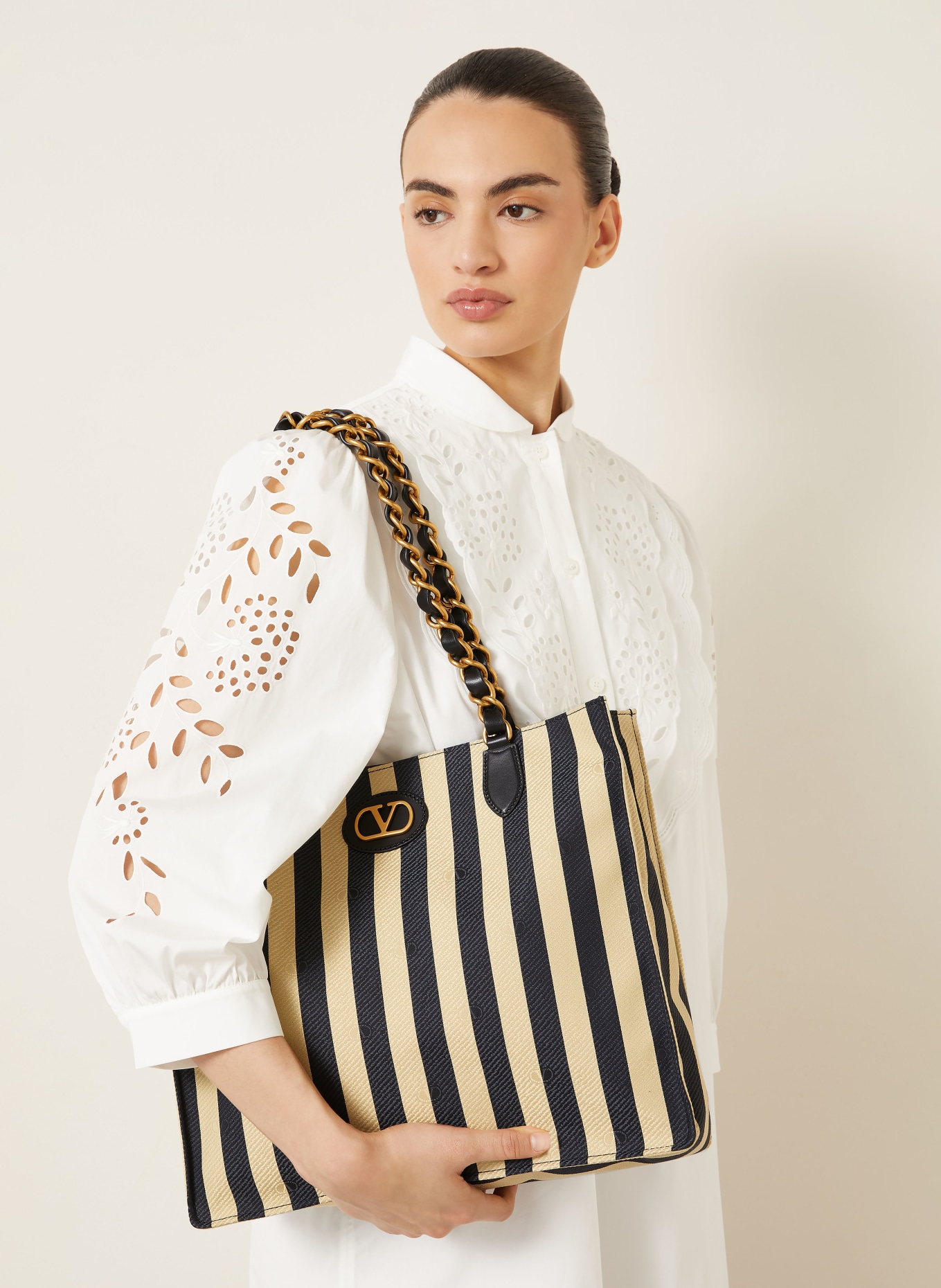 VALENTINO GARAVANI Shopper LASEINE: ZWART / GOUD / BEIGE